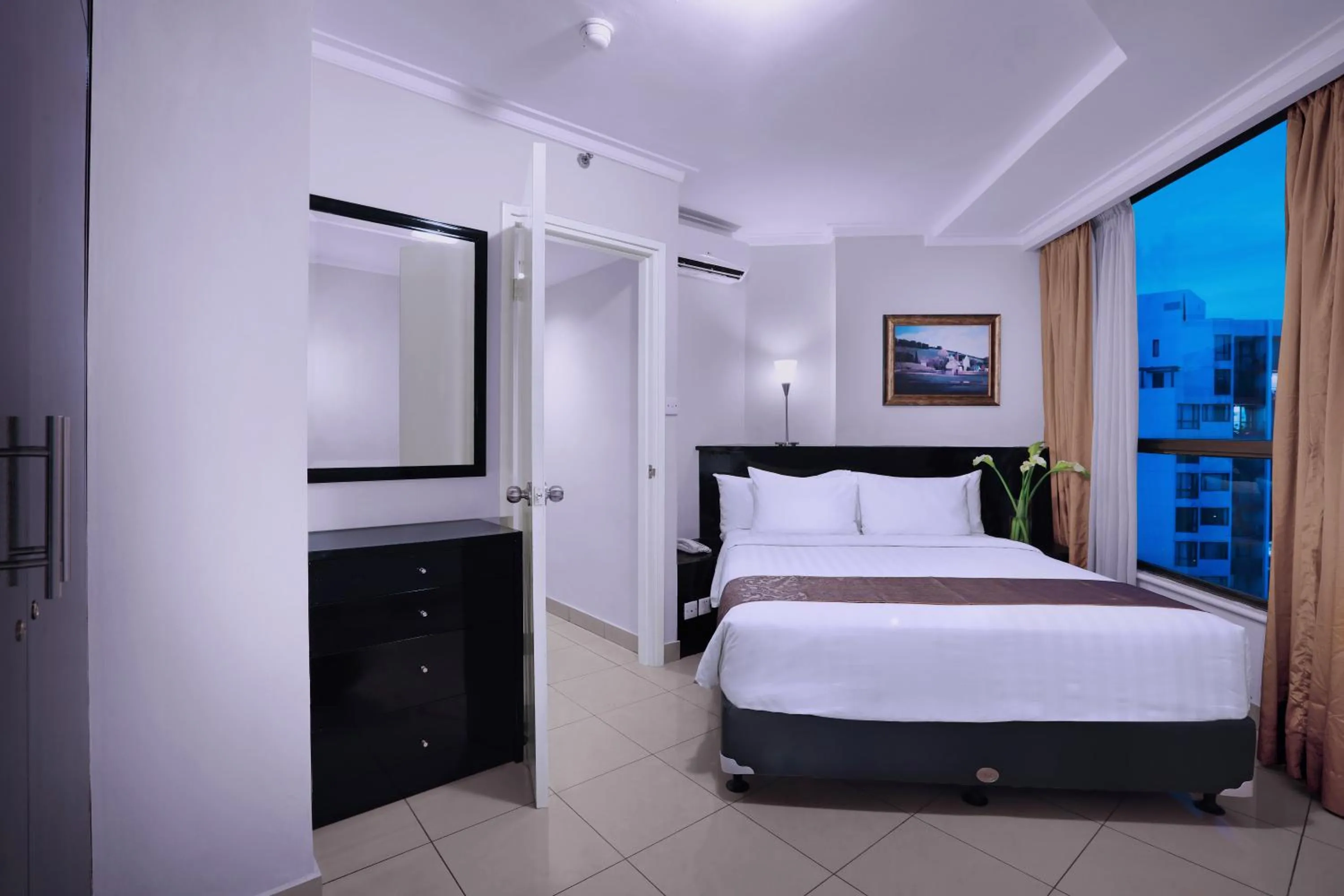 Bedroom, Bed in Horison Ultima Suite & Residences Rasuna Jakarta