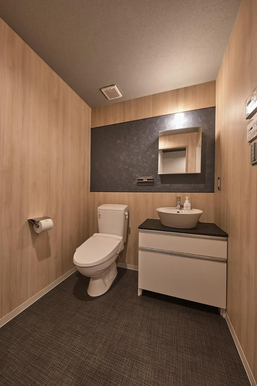 Toilet in Stay SAKURA Kyoto Matsuri