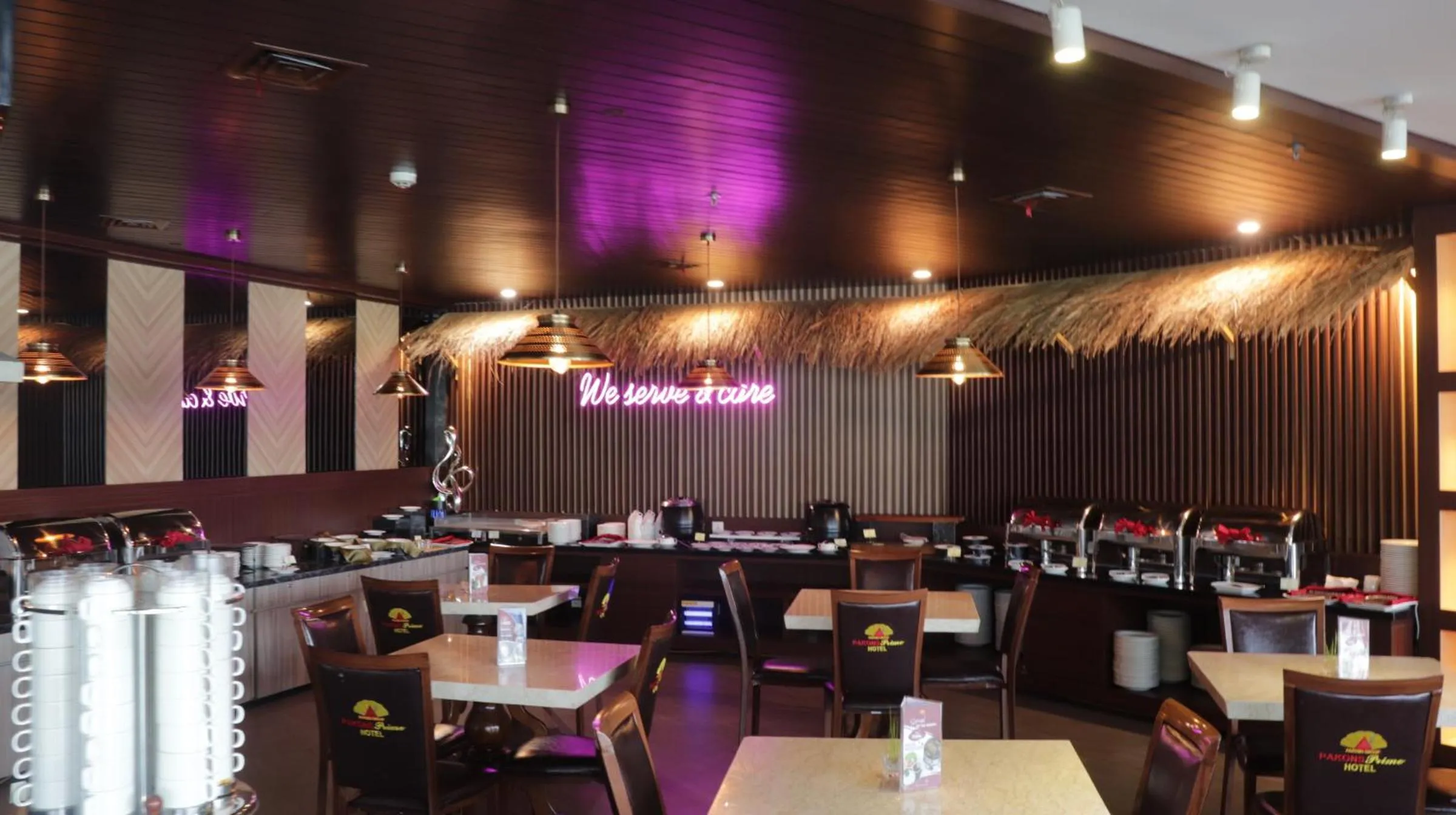 Restaurant/places to eat in Pakons Prime Hotel