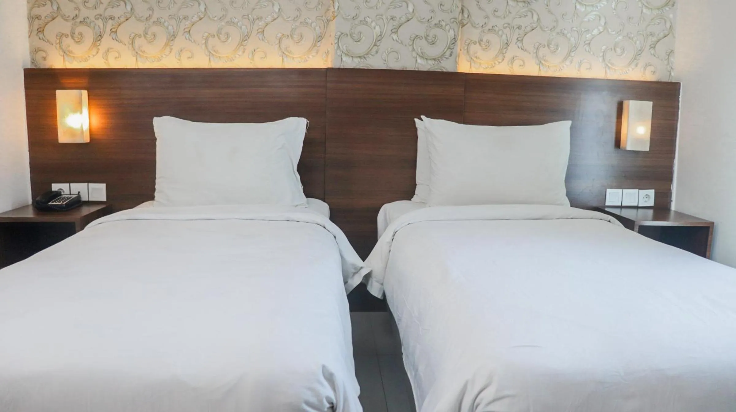 Bedroom, Bed in Pakons Prime Hotel