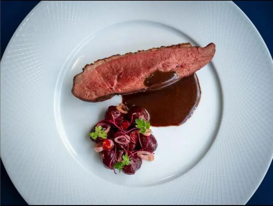 Restaurant/places to eat in BRIT HOTEL PRIVILEGE LISIEUX - La Villa des Arts