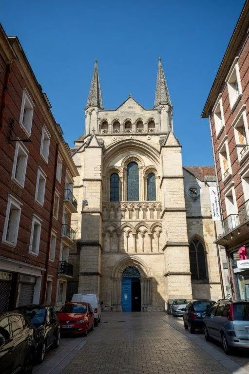 City view in BRIT HOTEL PRIVILEGE LISIEUX - La Villa des Arts