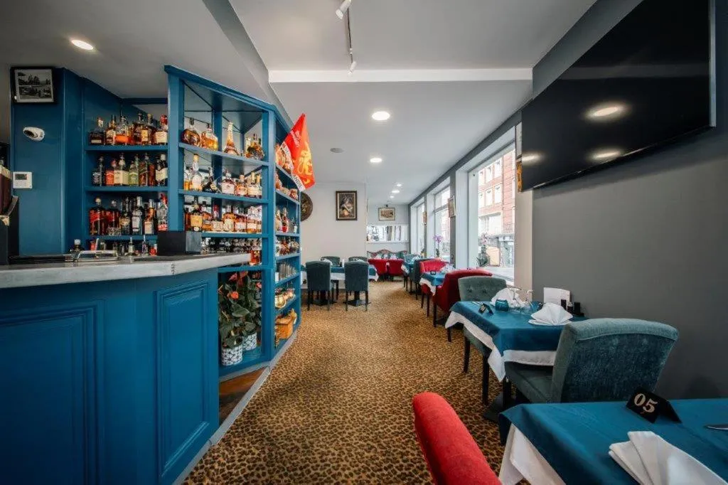 Restaurant/places to eat in BRIT HOTEL PRIVILEGE LISIEUX - La Villa des Arts