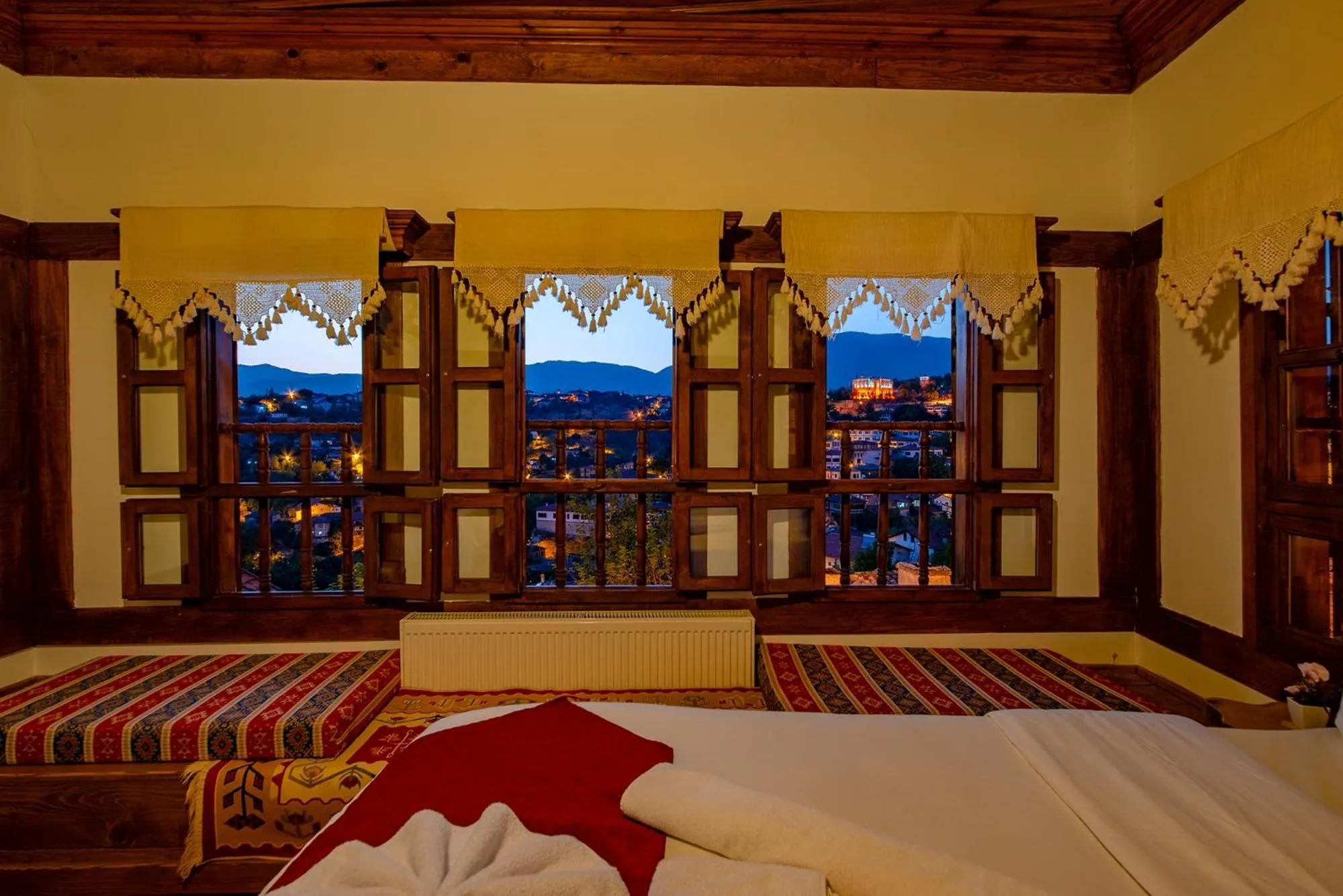 Bed in Hanedan Konak Hotel