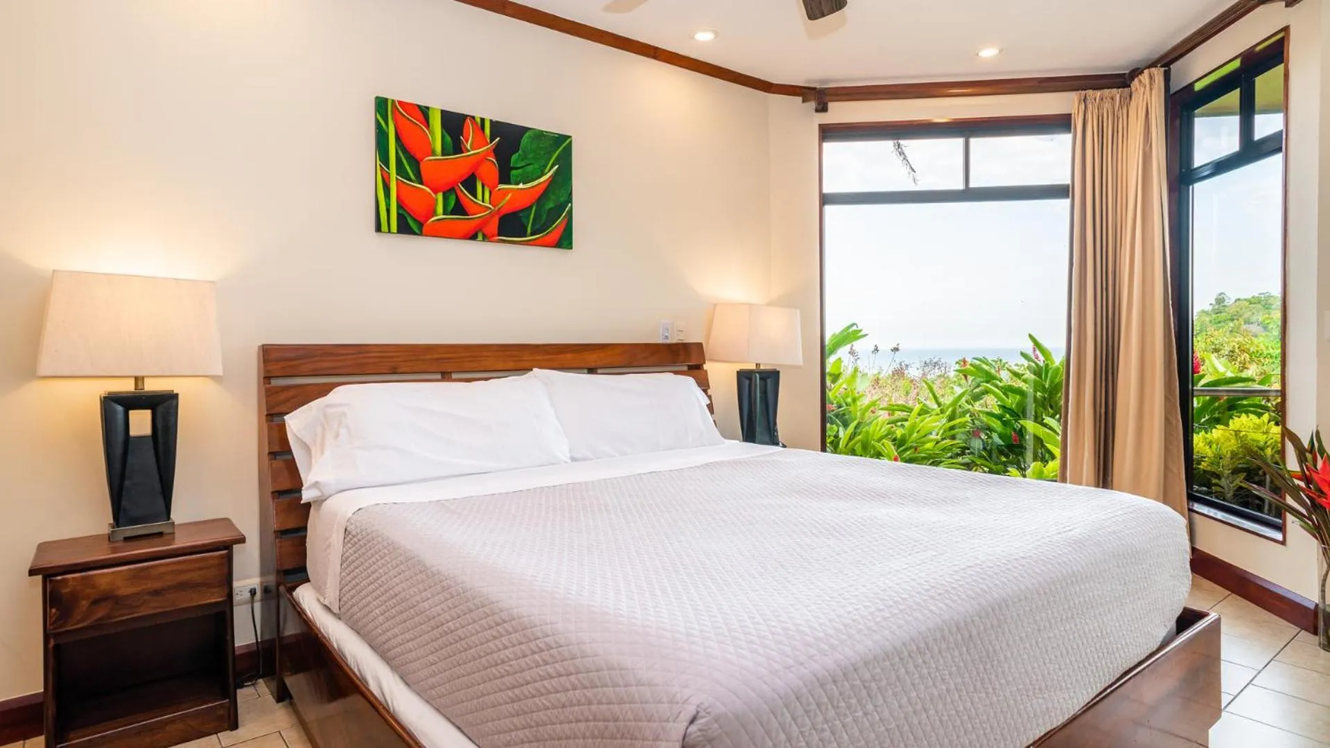 Deluxe Suite with Sea View in Tulemar