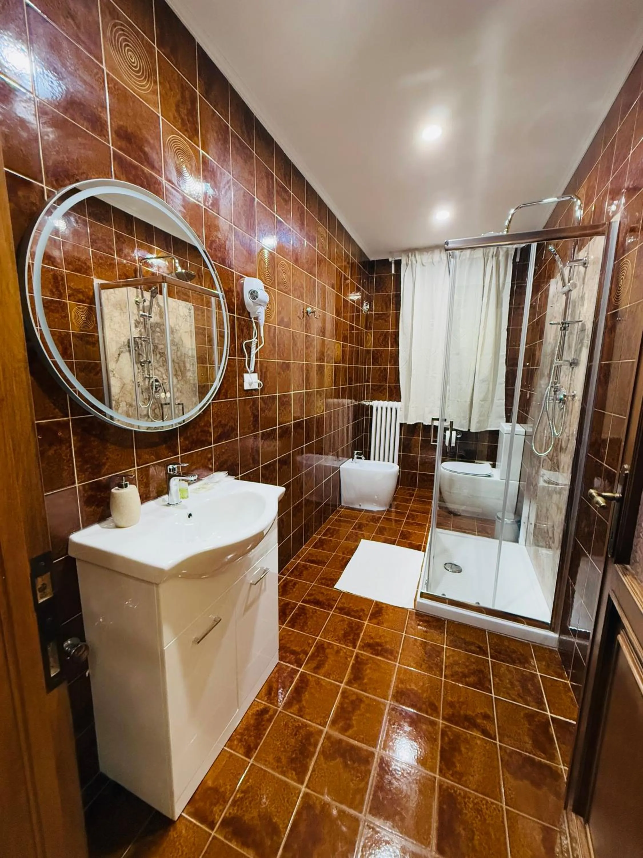 Shower in Villa Matilde