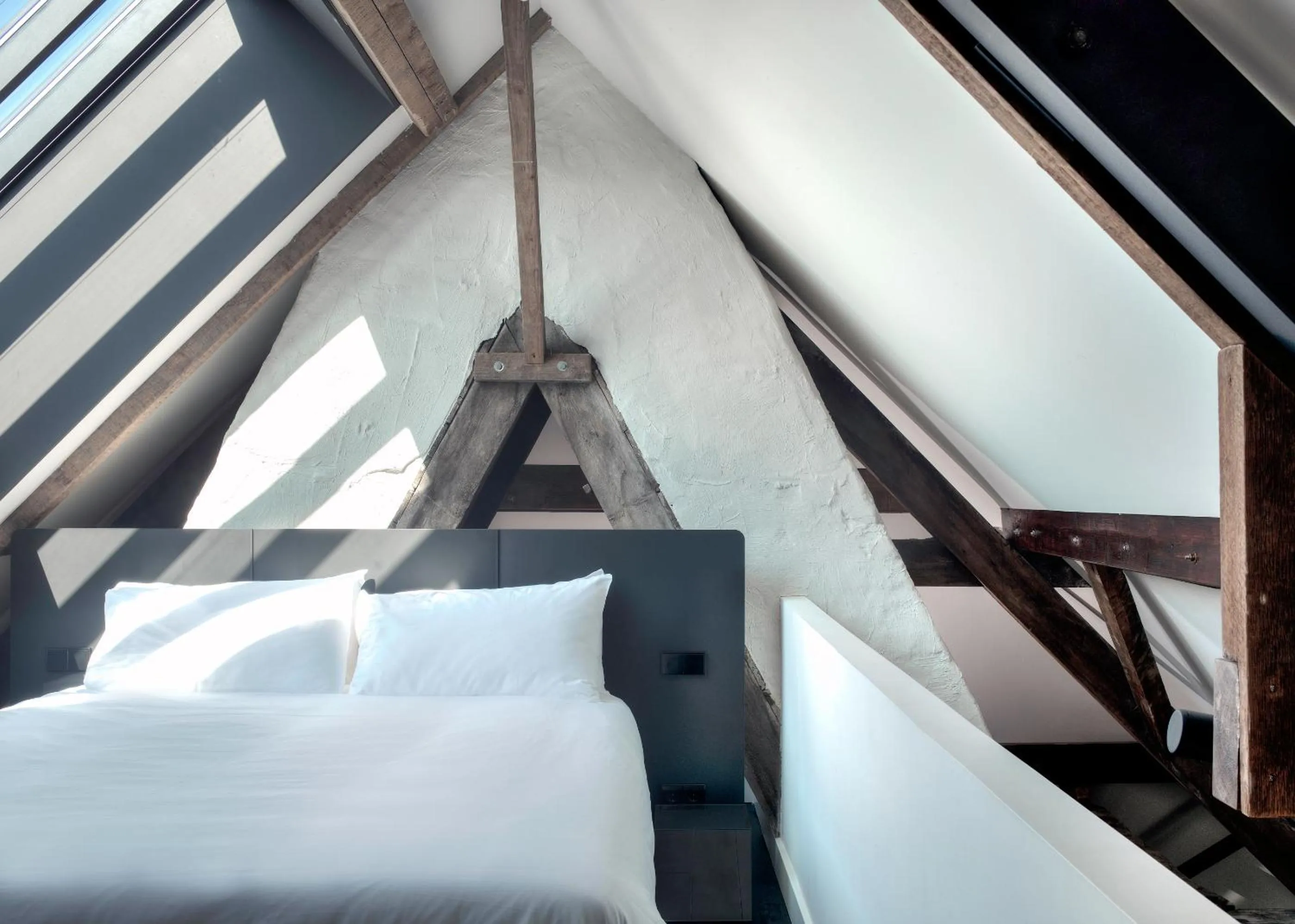 Bed in Kazerne Hotel - Member of Design Hotels