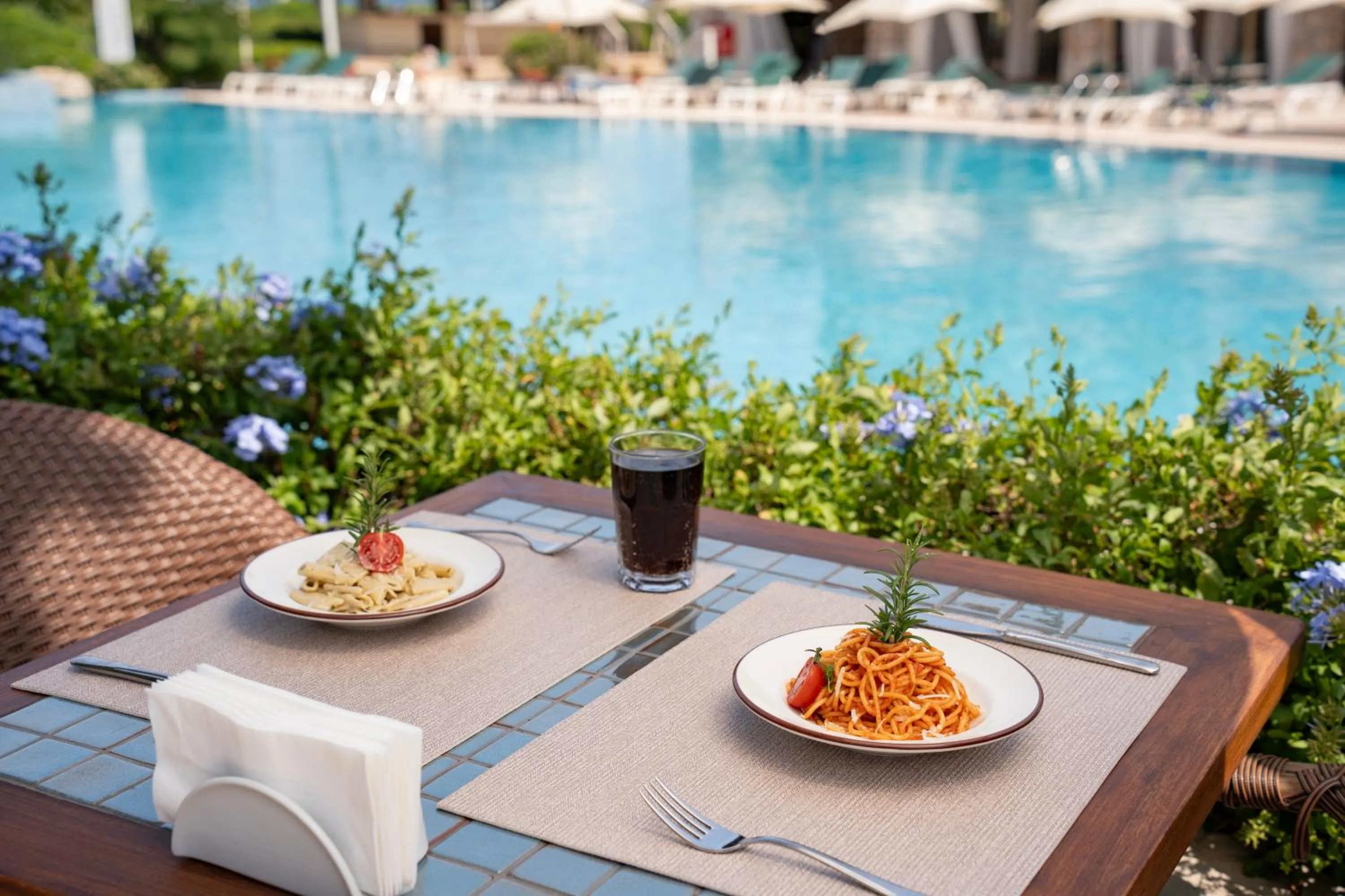 Restaurant/places to eat in Marti La Perla - Adult Only+16