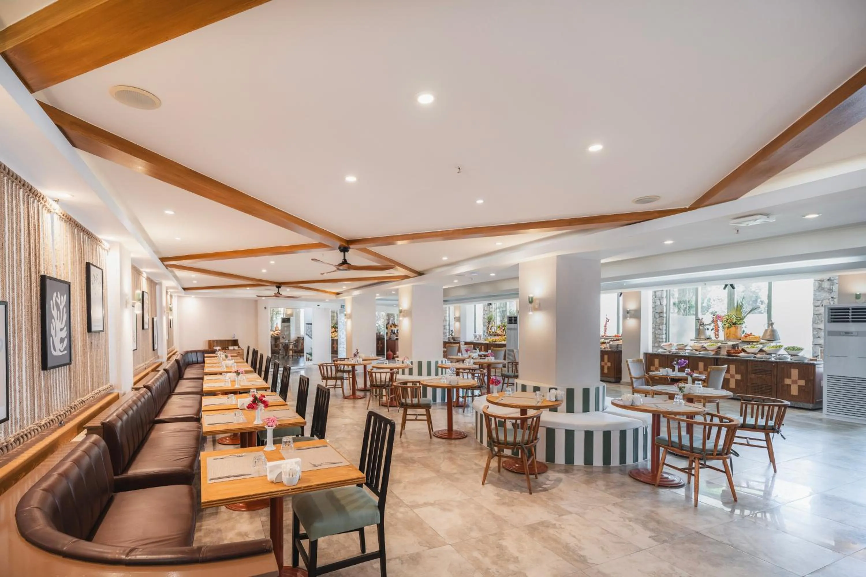 Restaurant/places to eat in Marti La Perla - Adult Only+16