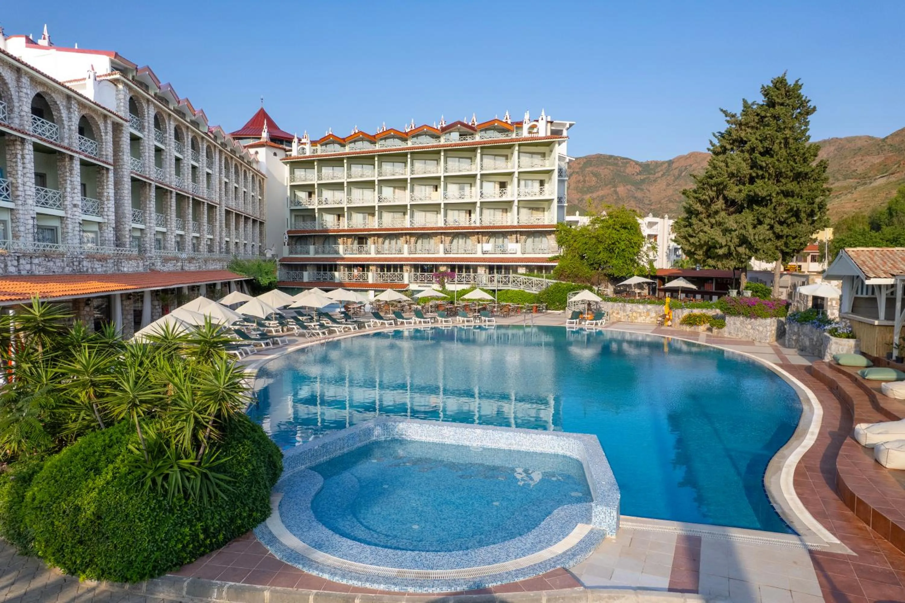 Property building in Marti La Perla - Adult Only+16