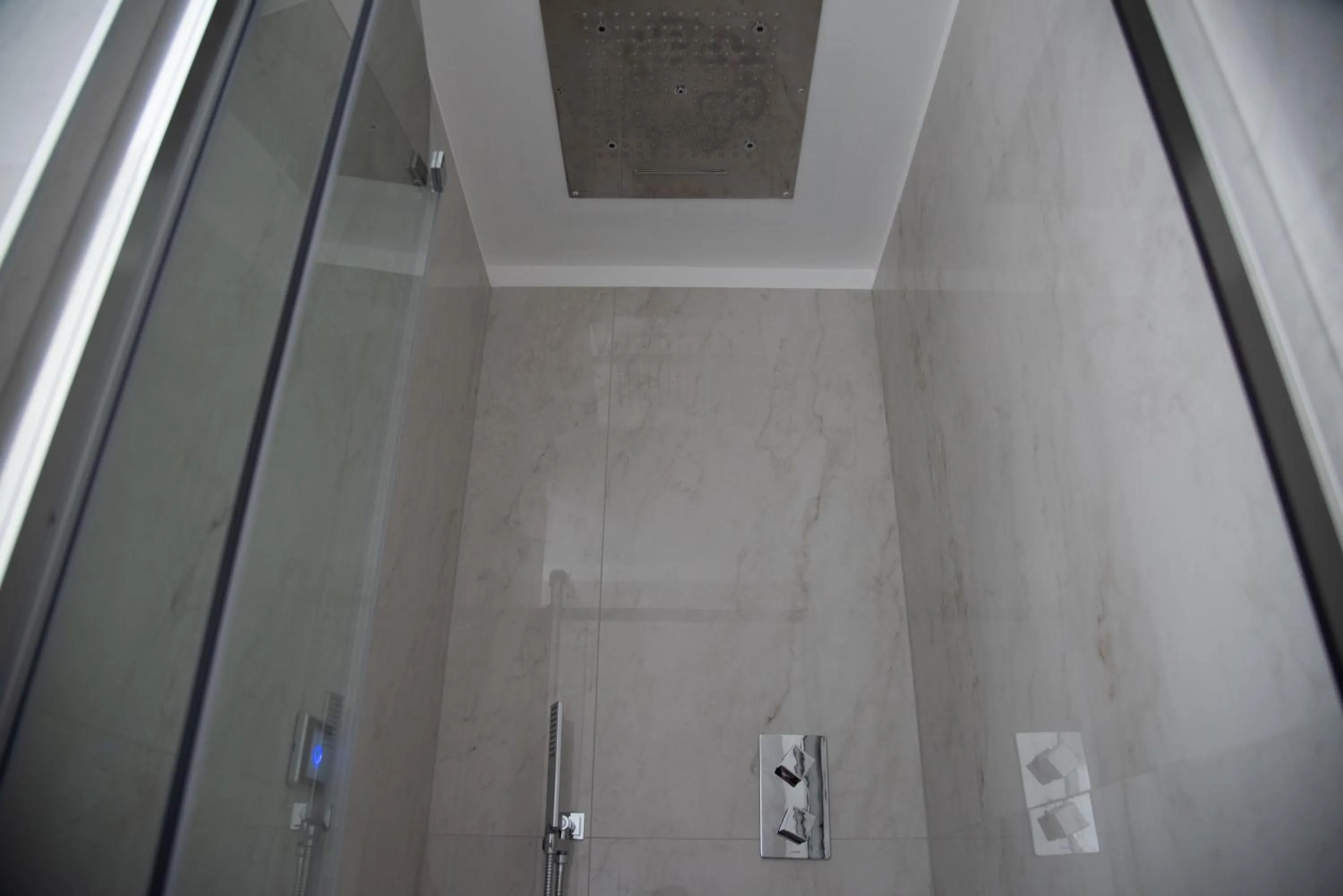 Bathroom in B&B La Marmora 39