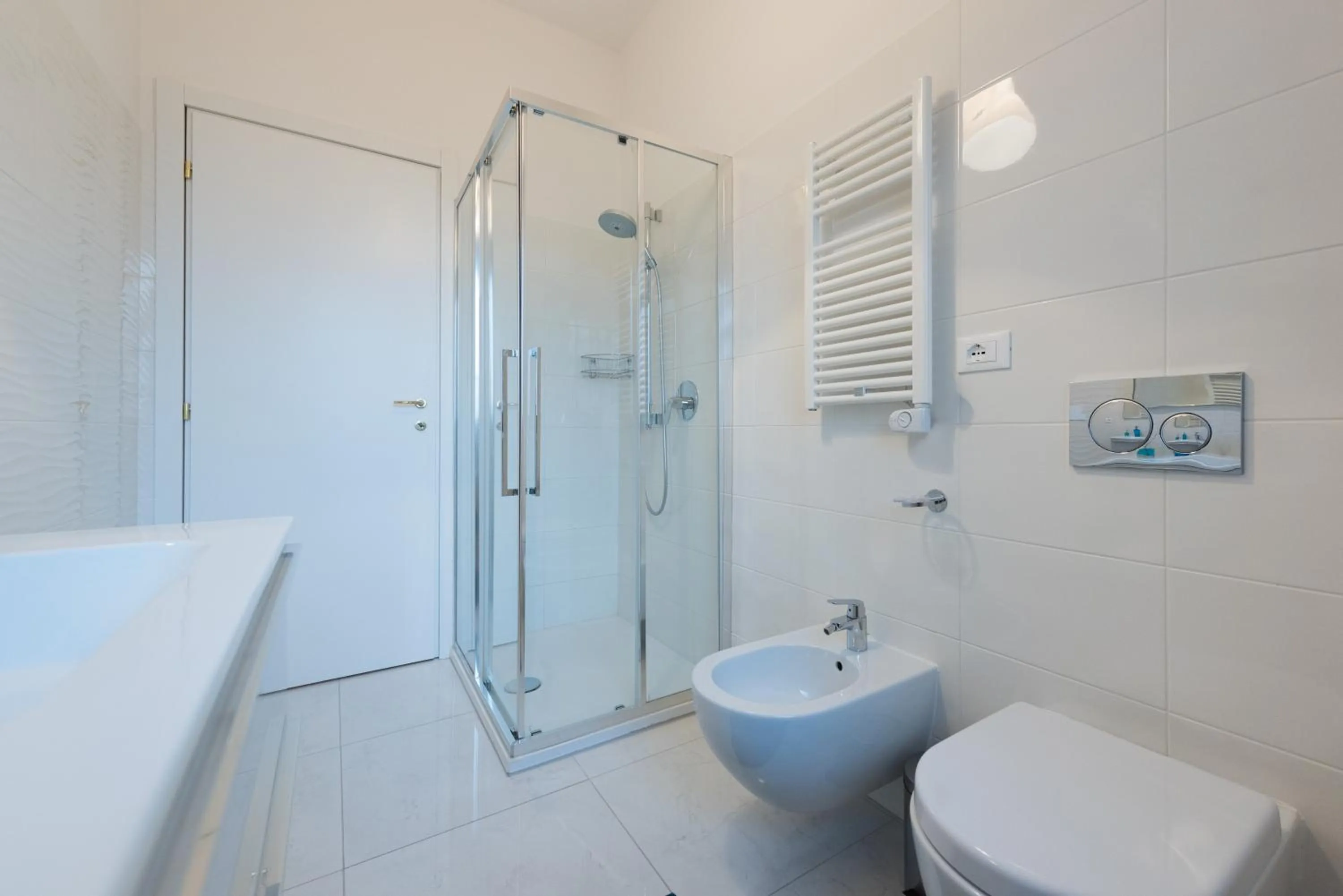 Shower in B&B La Marmora 39