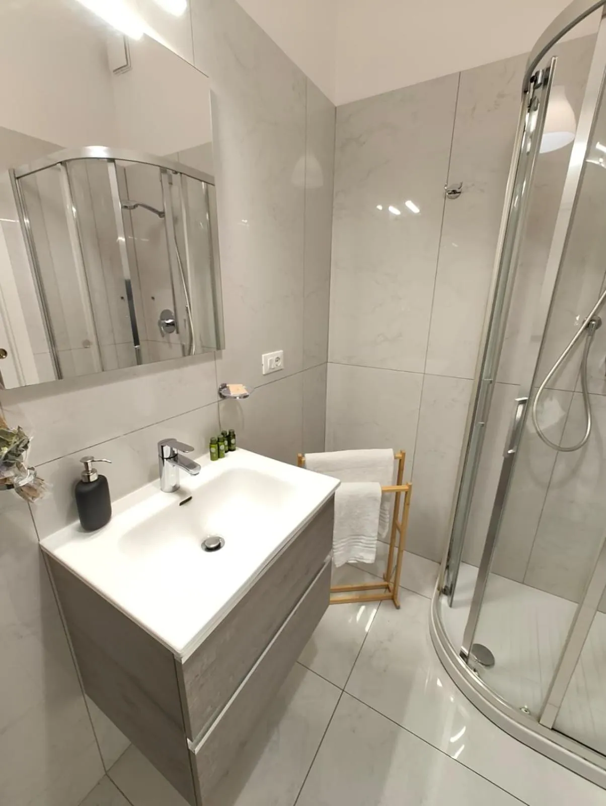 Shower in B&B La Marmora 39