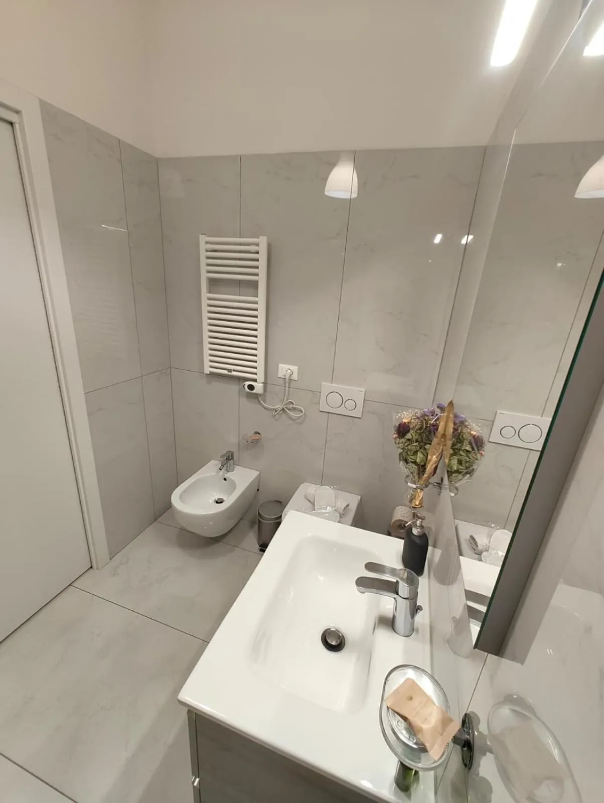 Shower in B&B La Marmora 39