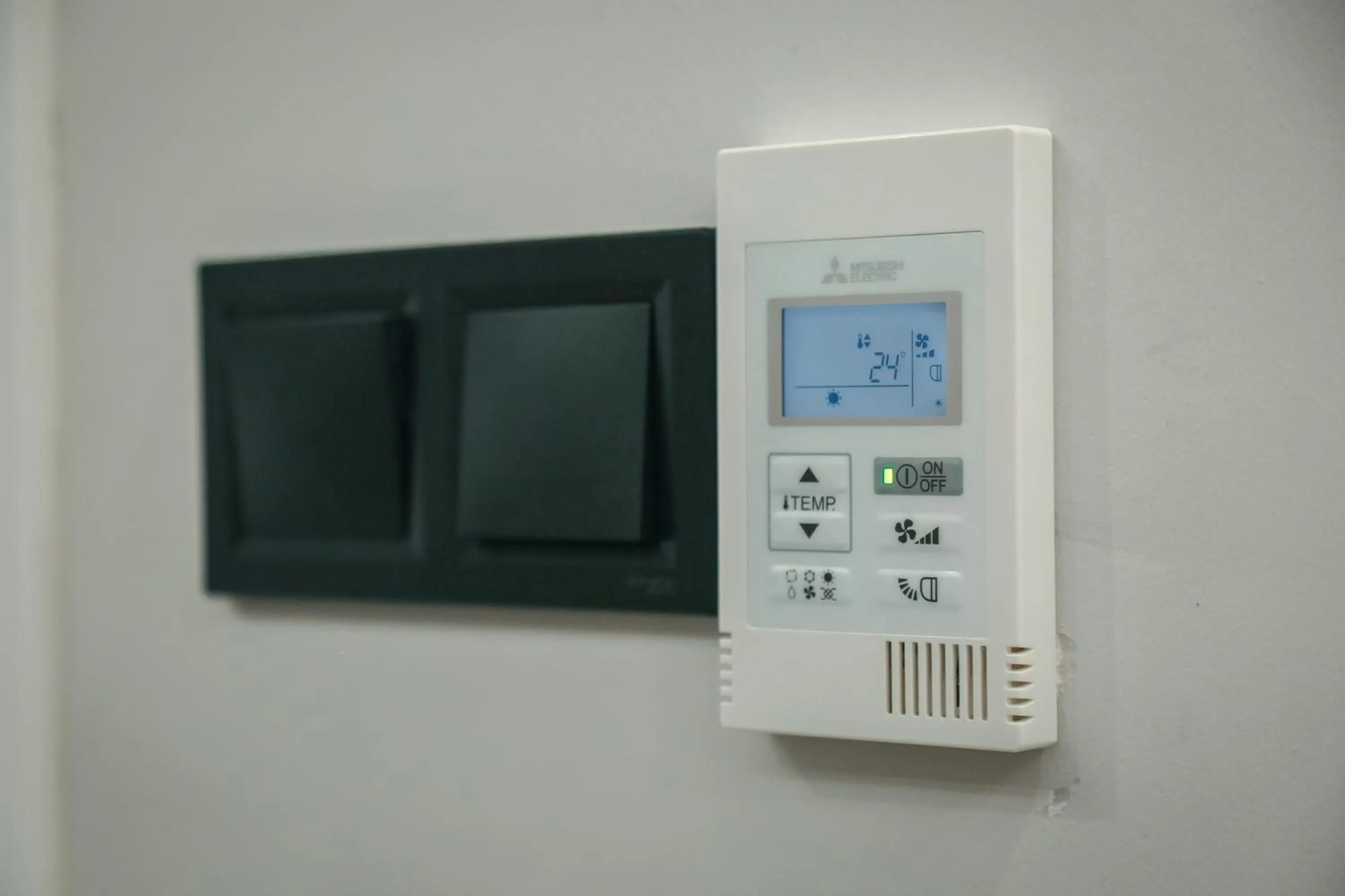 air conditioner in White Golden Suite Hotel