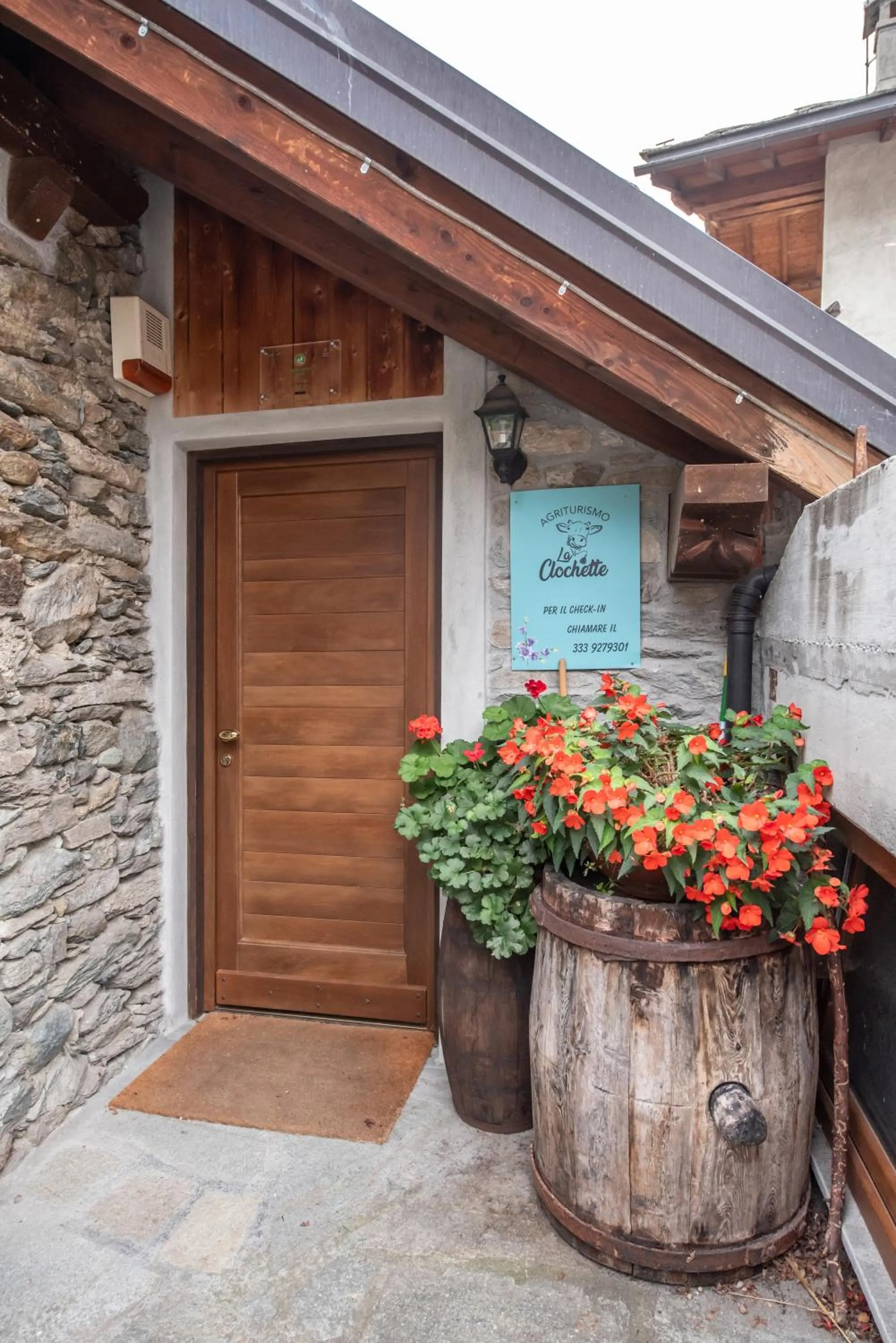 Facade/entrance in Agriturismo La Clochette