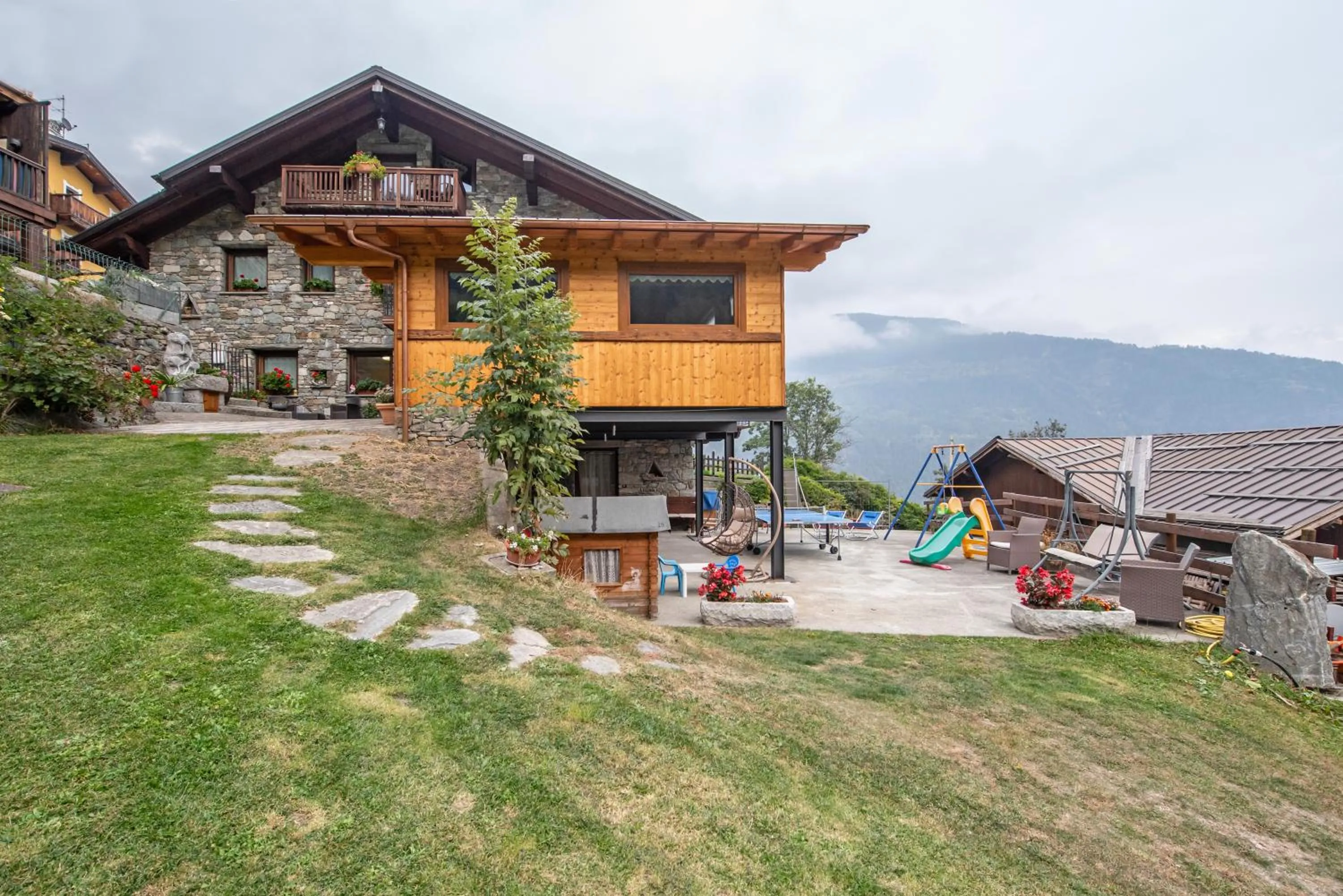 Property building in Agriturismo La Clochette