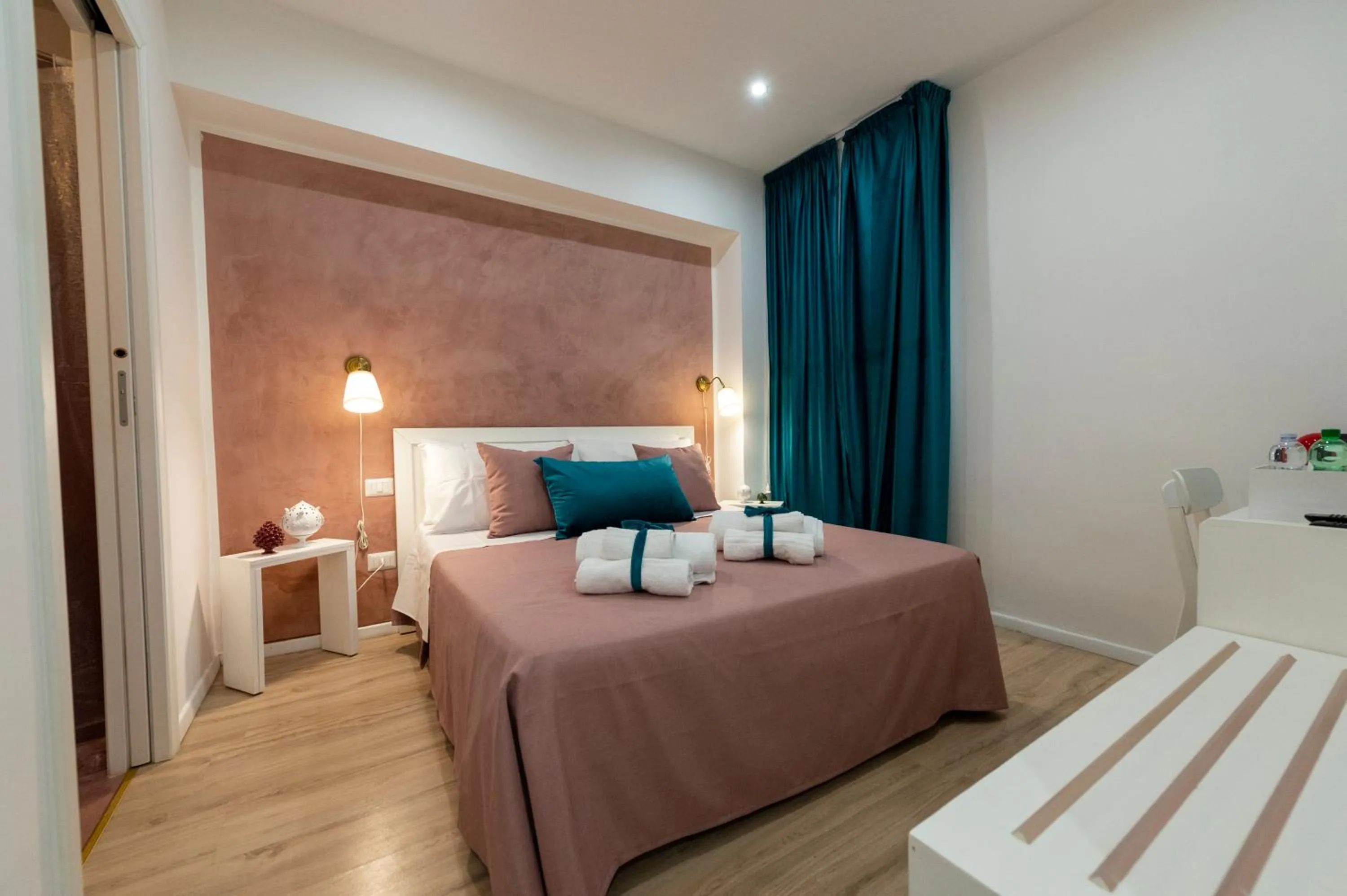 Breakfast, Bed in Claire