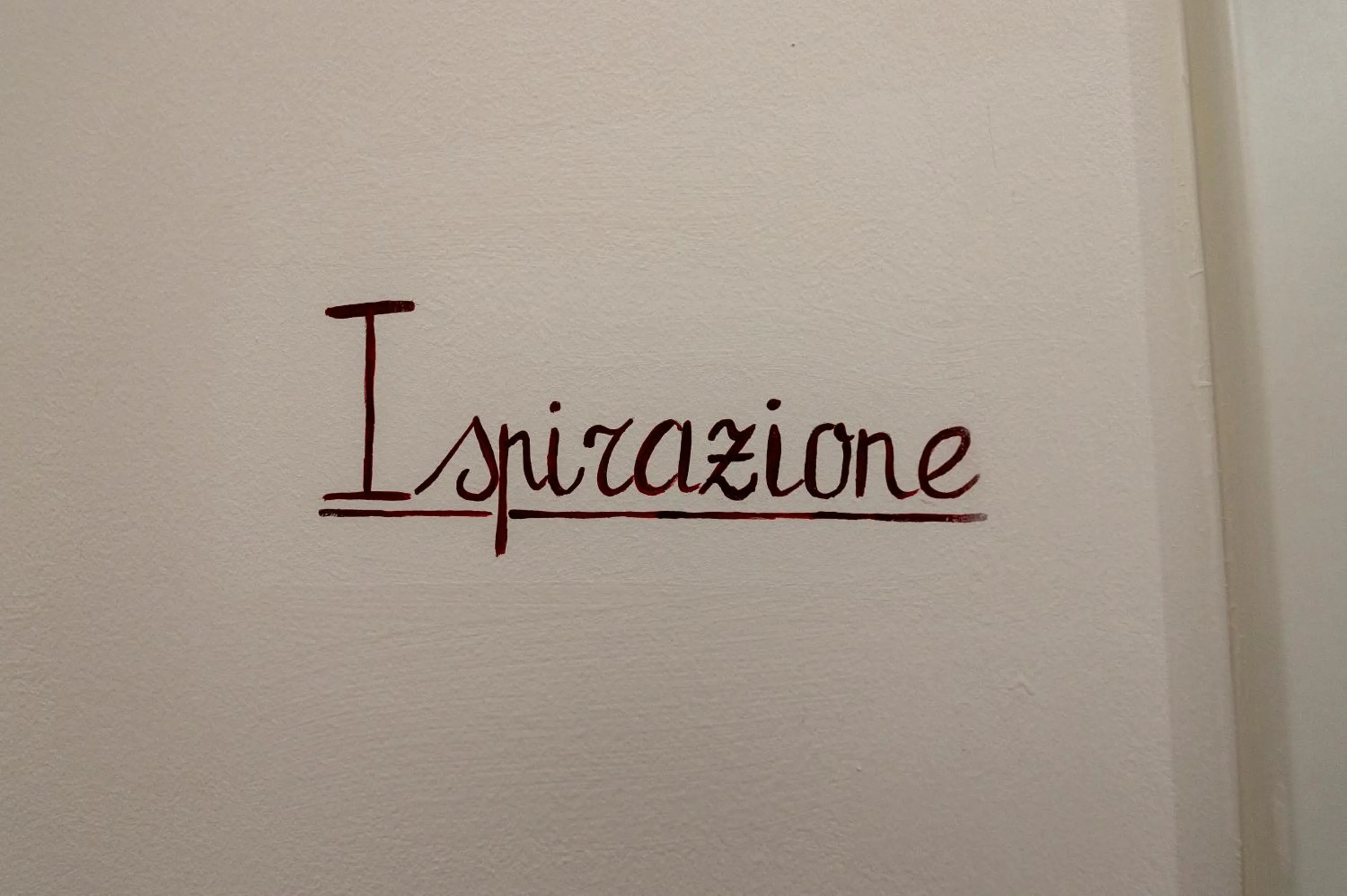 Text overlay in Claire