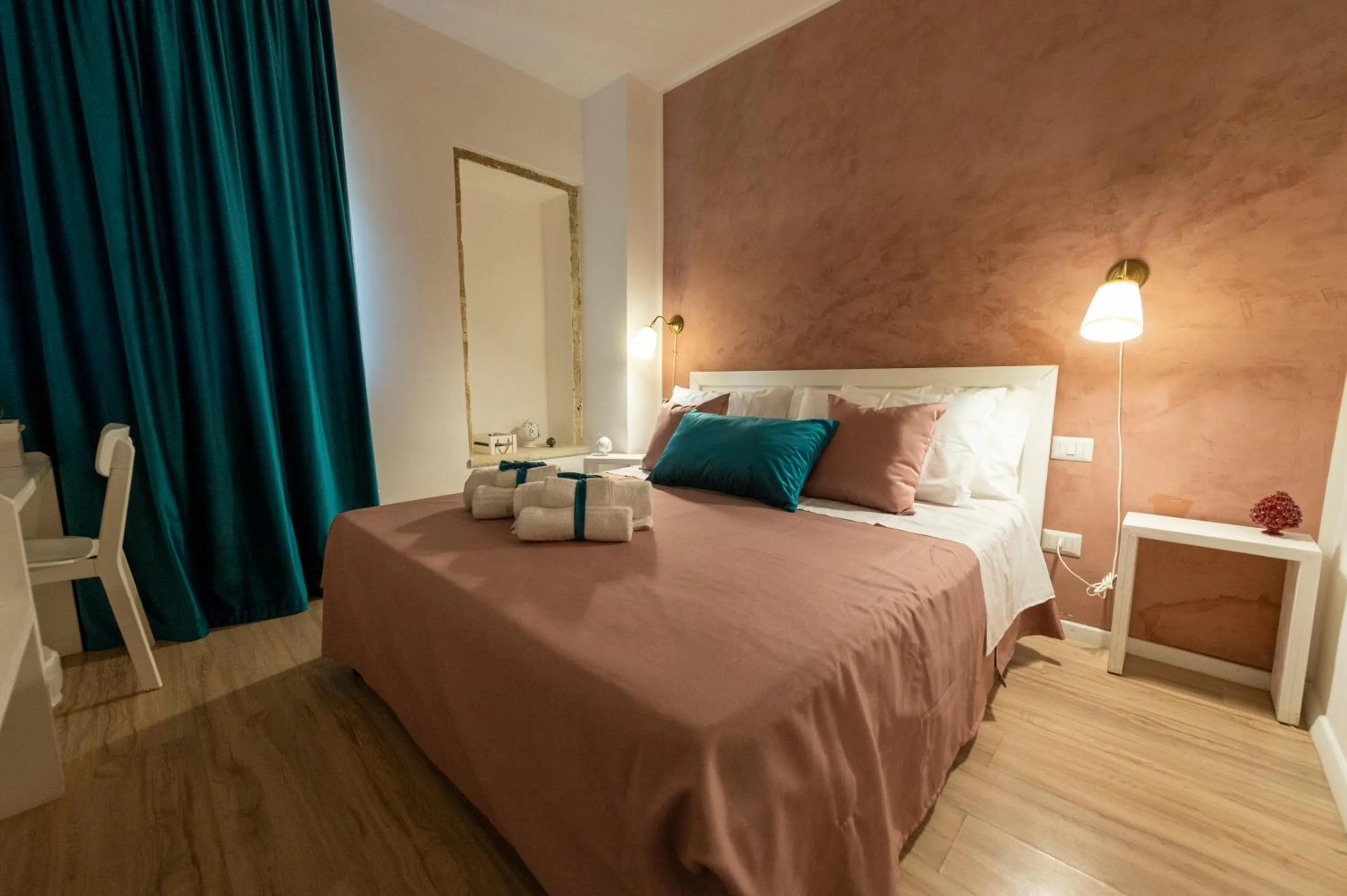 Photo of the whole room, Bed in Claire