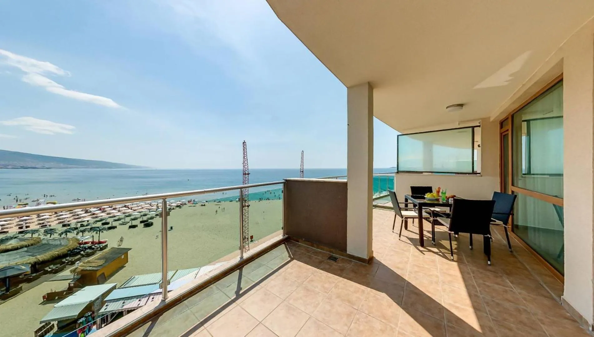 Briz Beach Apartments