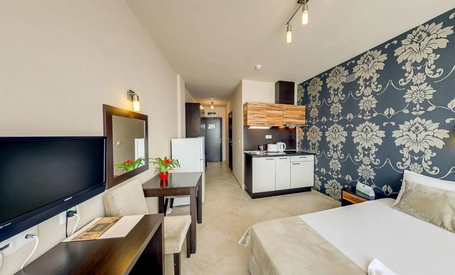 Briz Beach Apartments