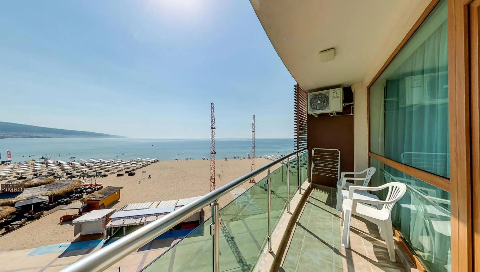 Briz Beach Apartments