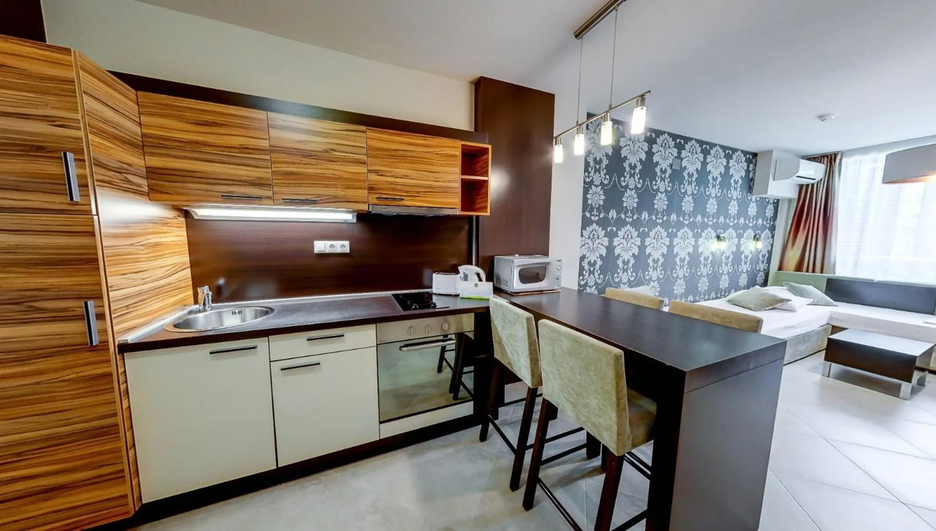 Briz Beach Apartments