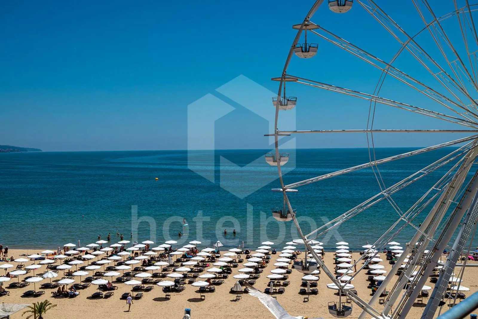 Briz Beach Apartments