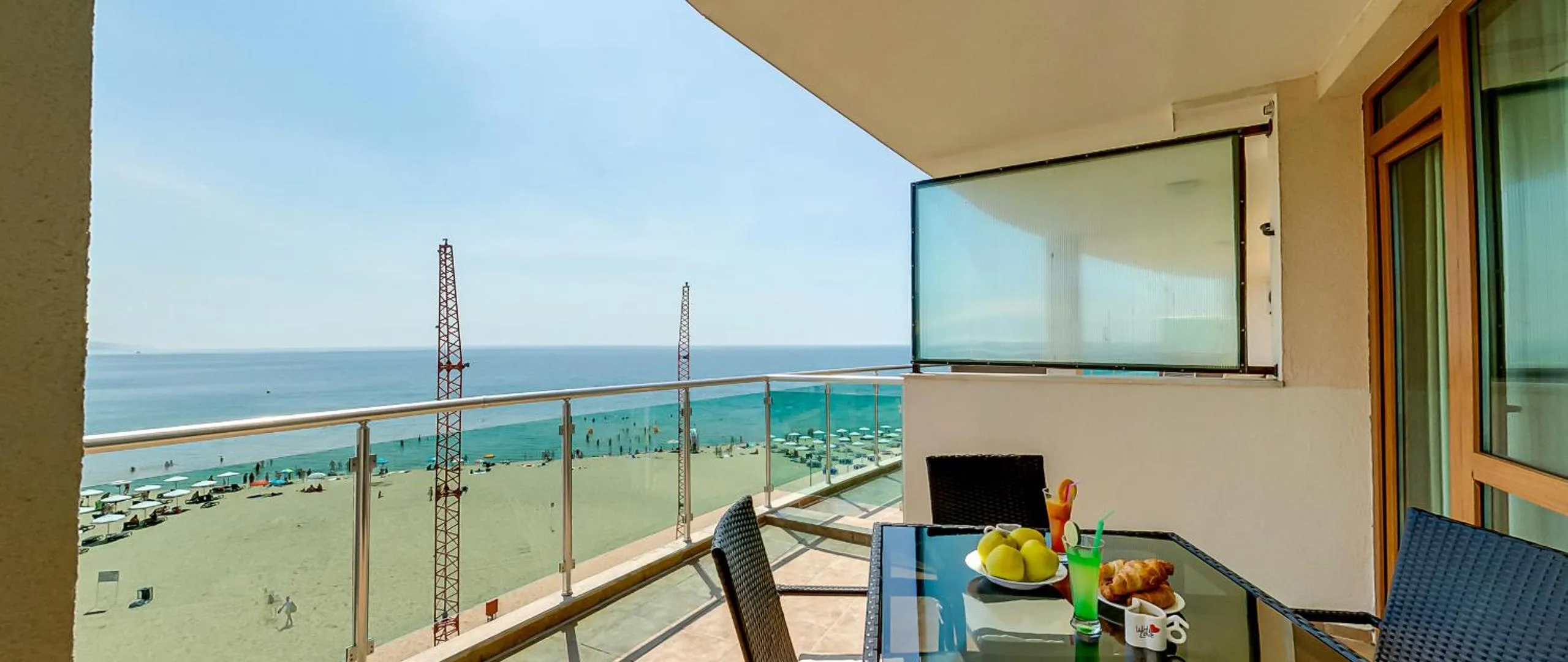 Briz Beach Apartments