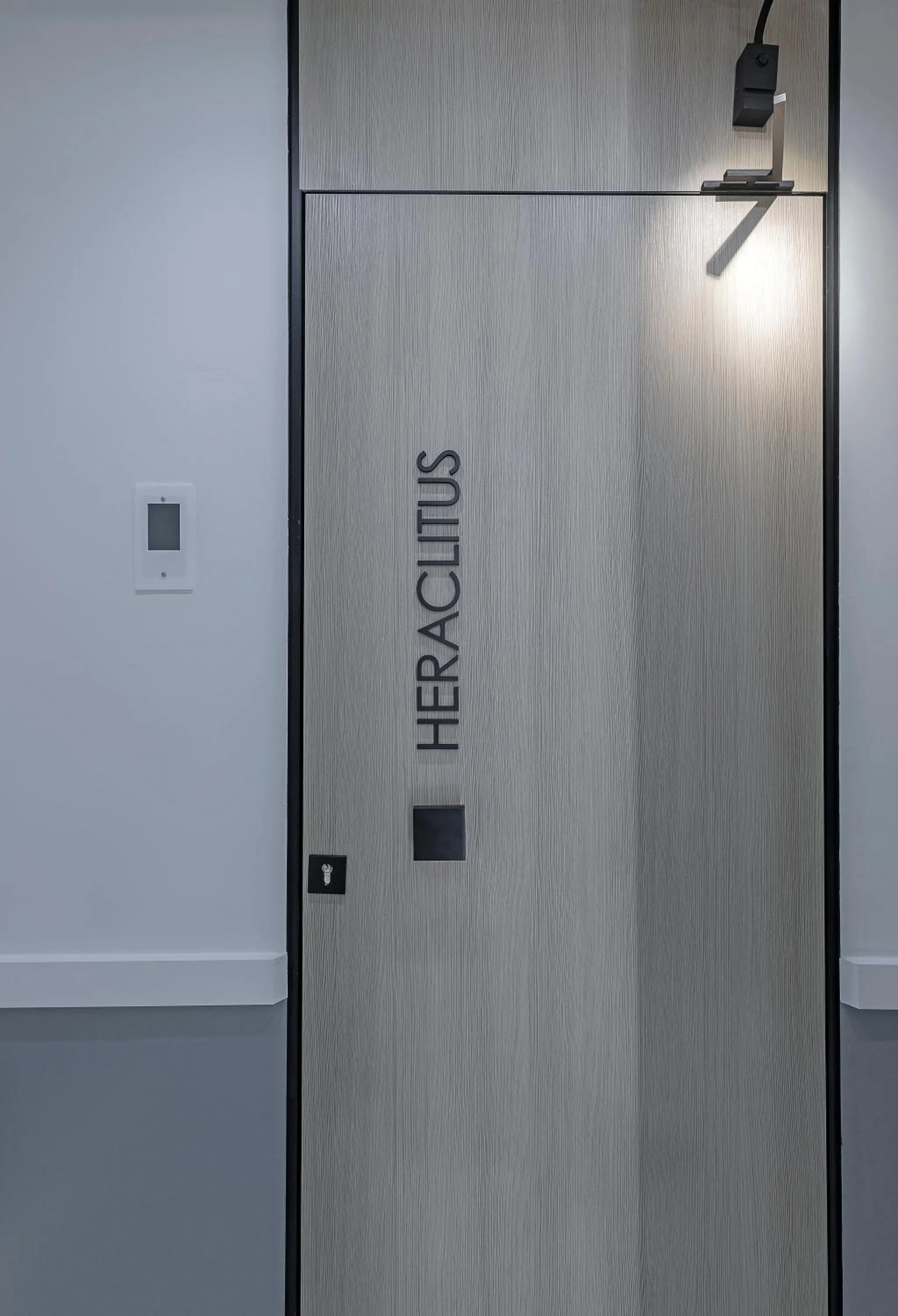 Logo/Certificate/Sign in Philosofia Athens Suites