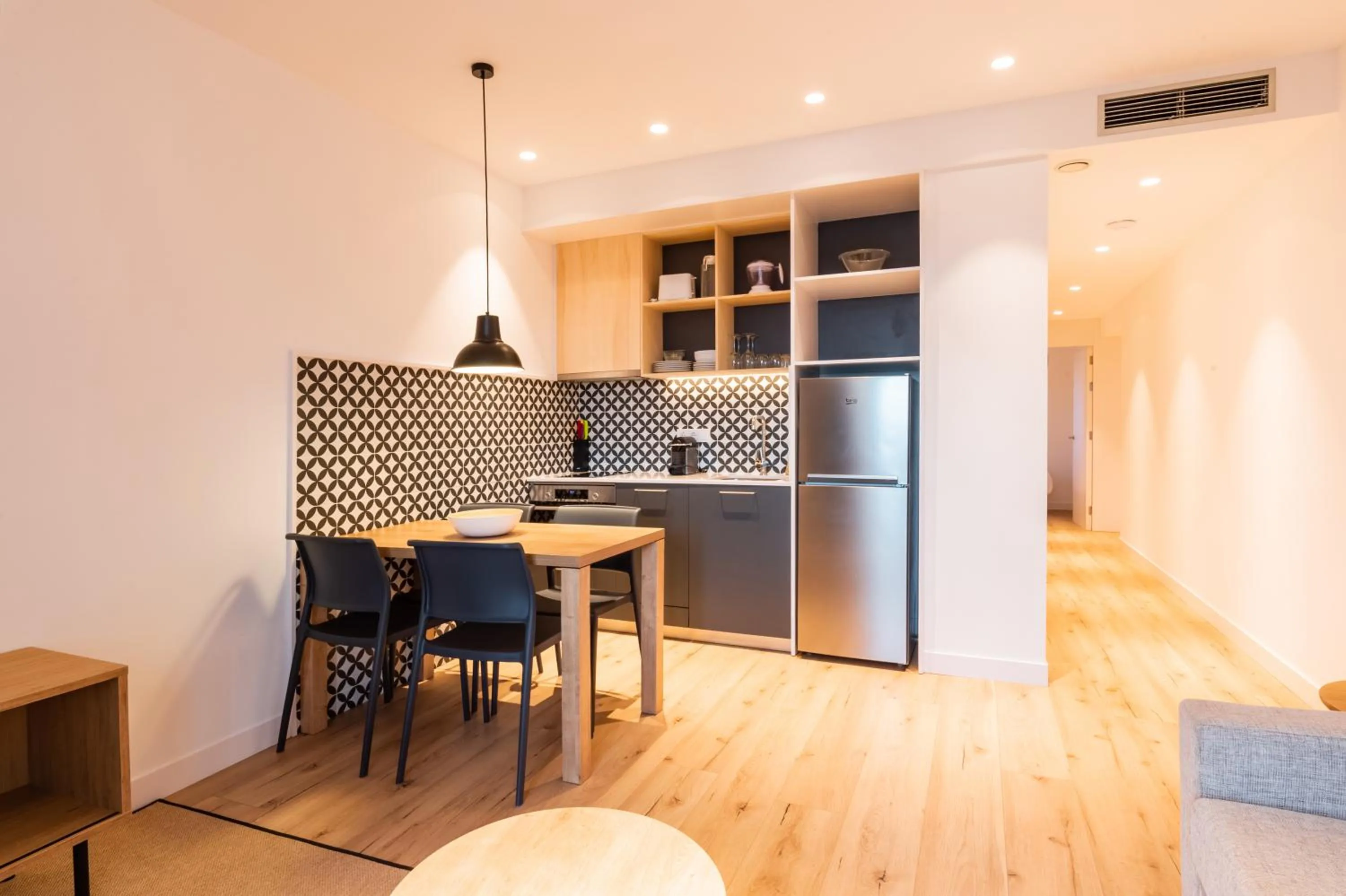 Kitchen or kitchenette in Port Plaza Apartments