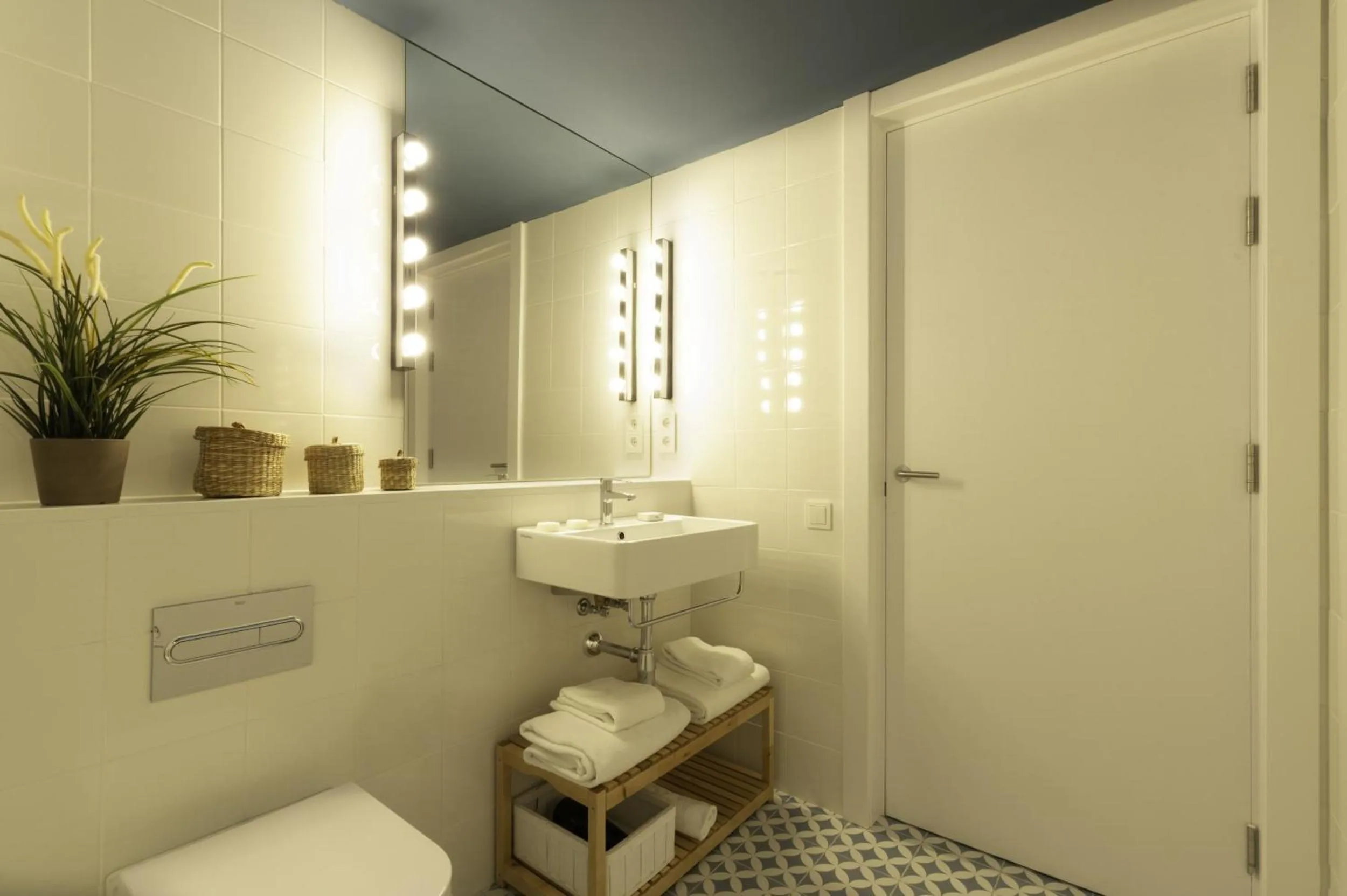 Bathroom in Port Plaza Apartments