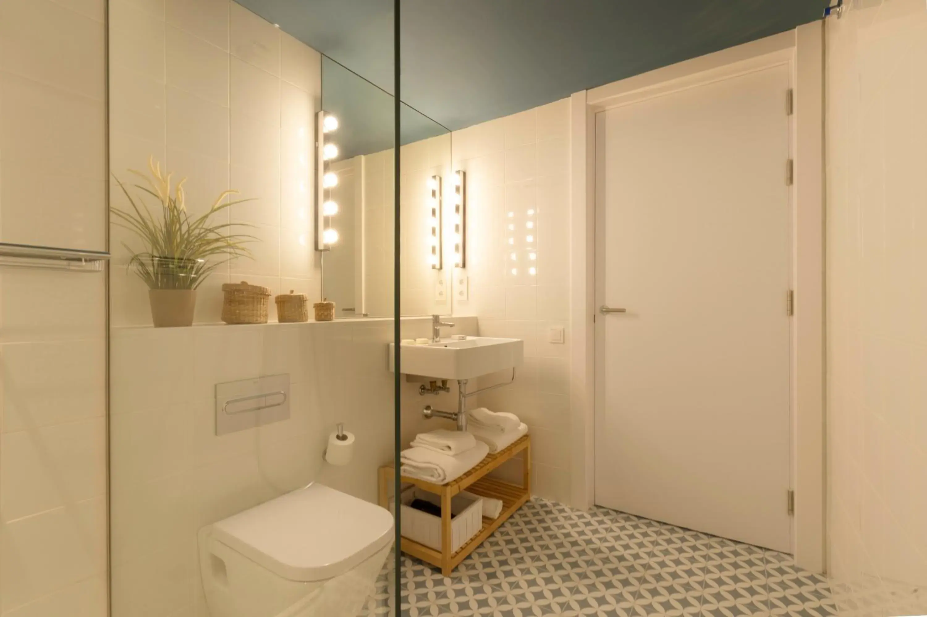 Studio with Sea View in Port Plaza Apartments Studio with Sea View in Port Plaza Apartments