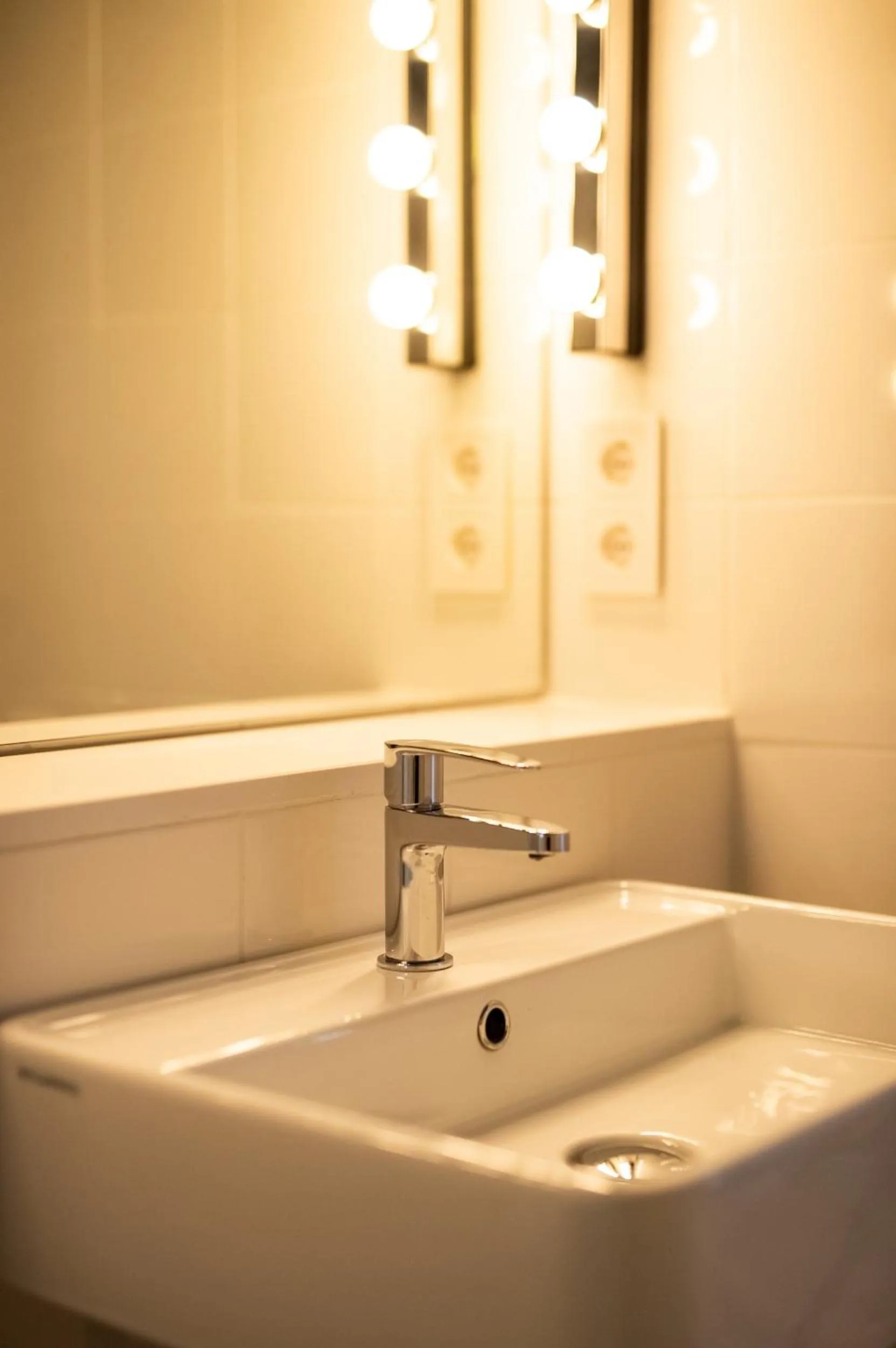 Bathroom in Port Plaza Apartments
