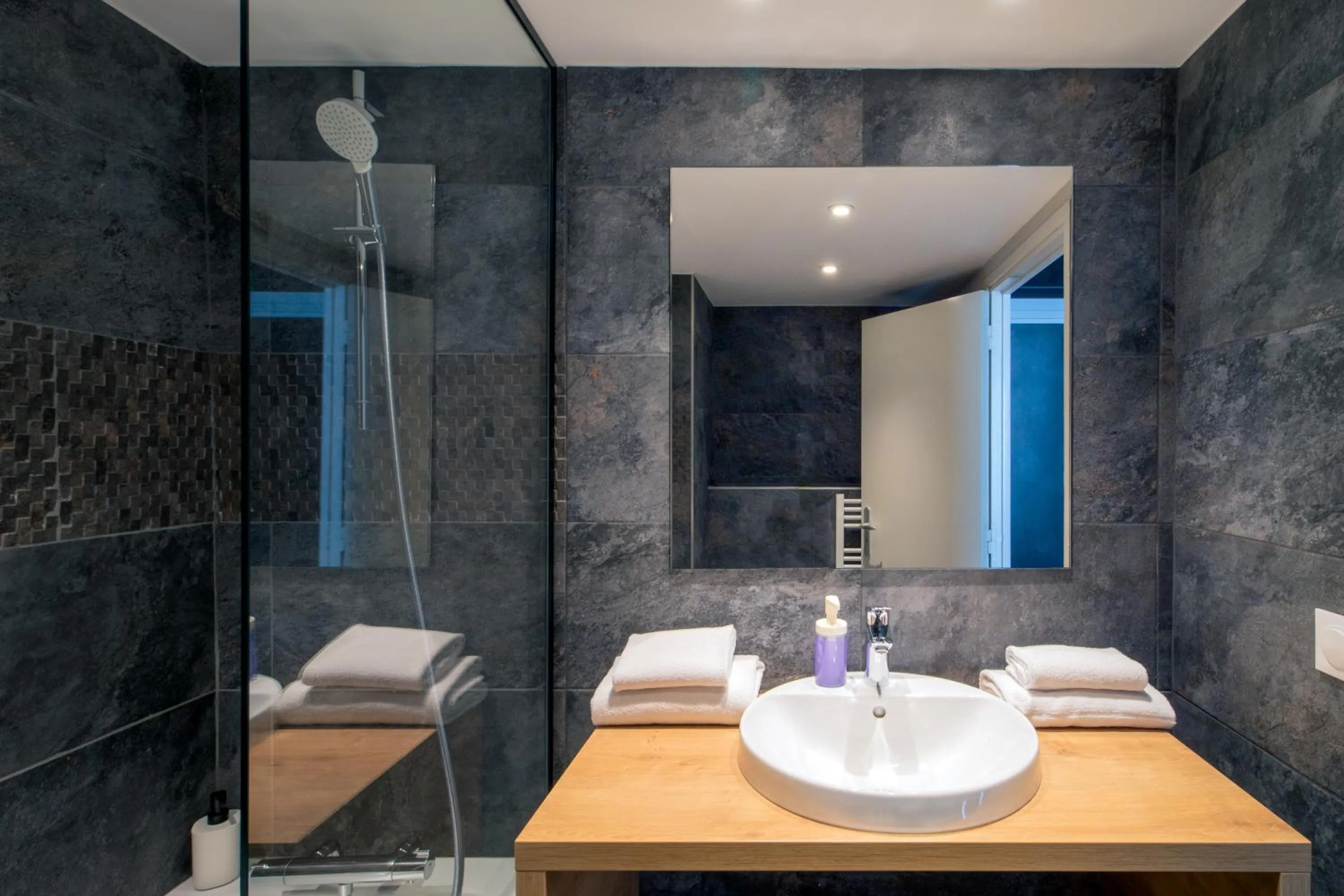 Bathroom in Le Parc 42 Saint-Etienne