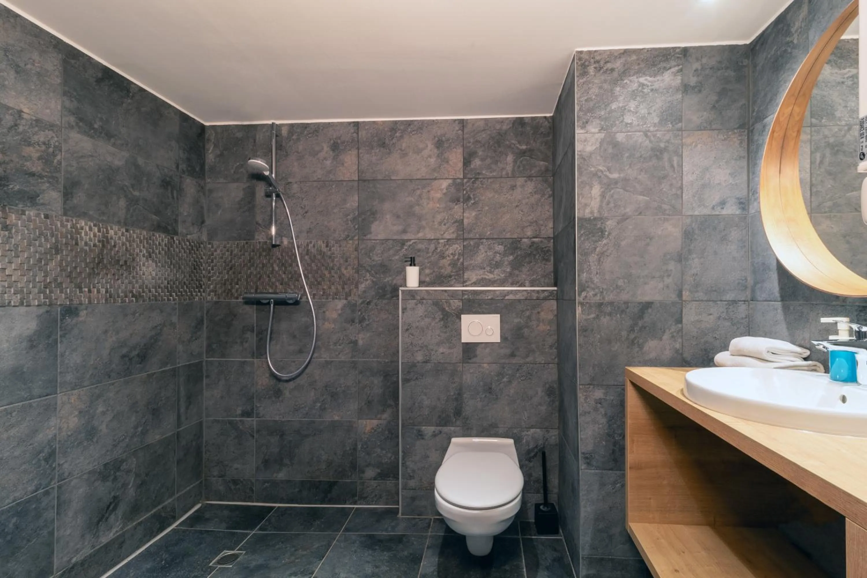 Bathroom in Le Parc 42 Saint-Etienne