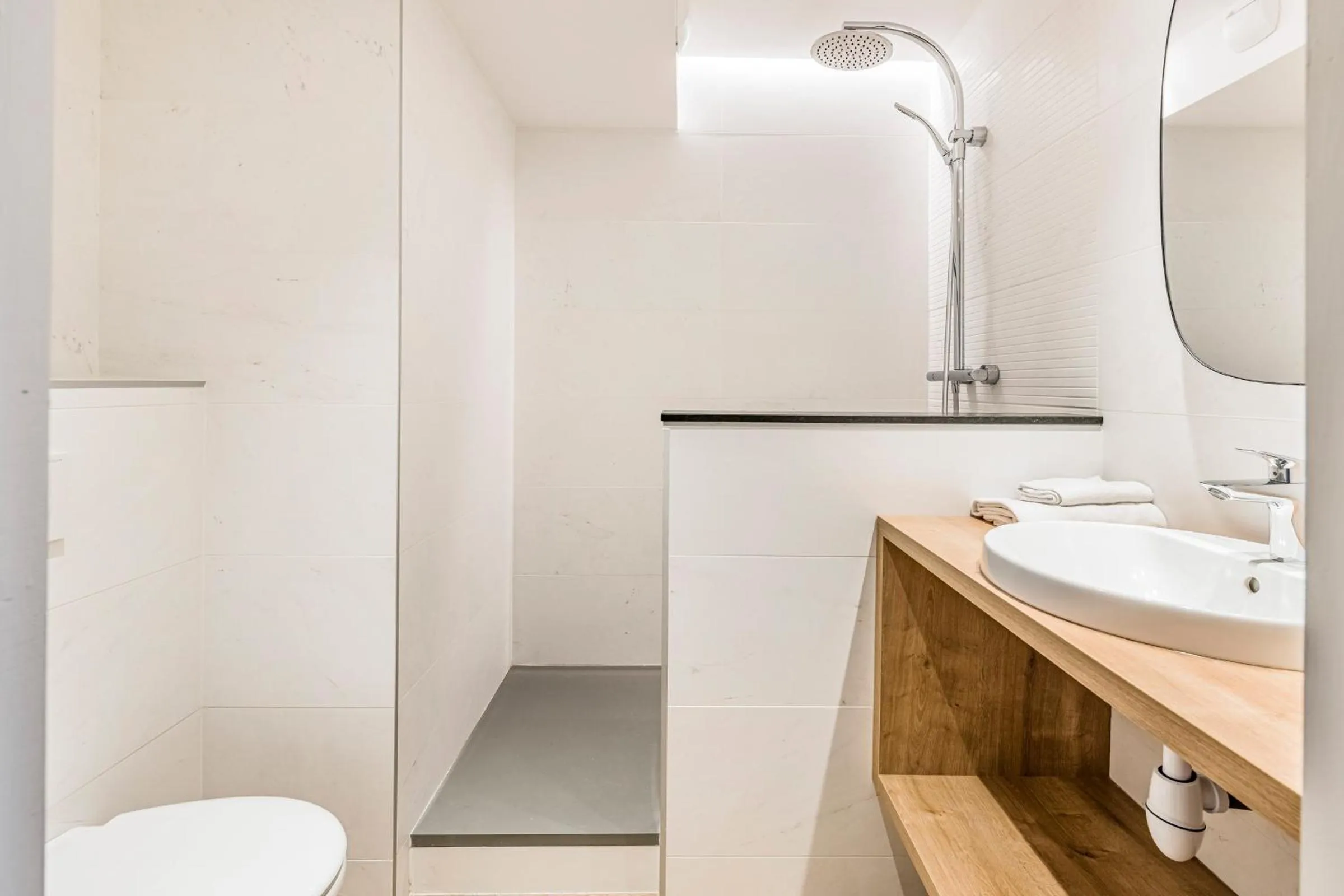 Shower in Le Parc 42 Saint-Etienne