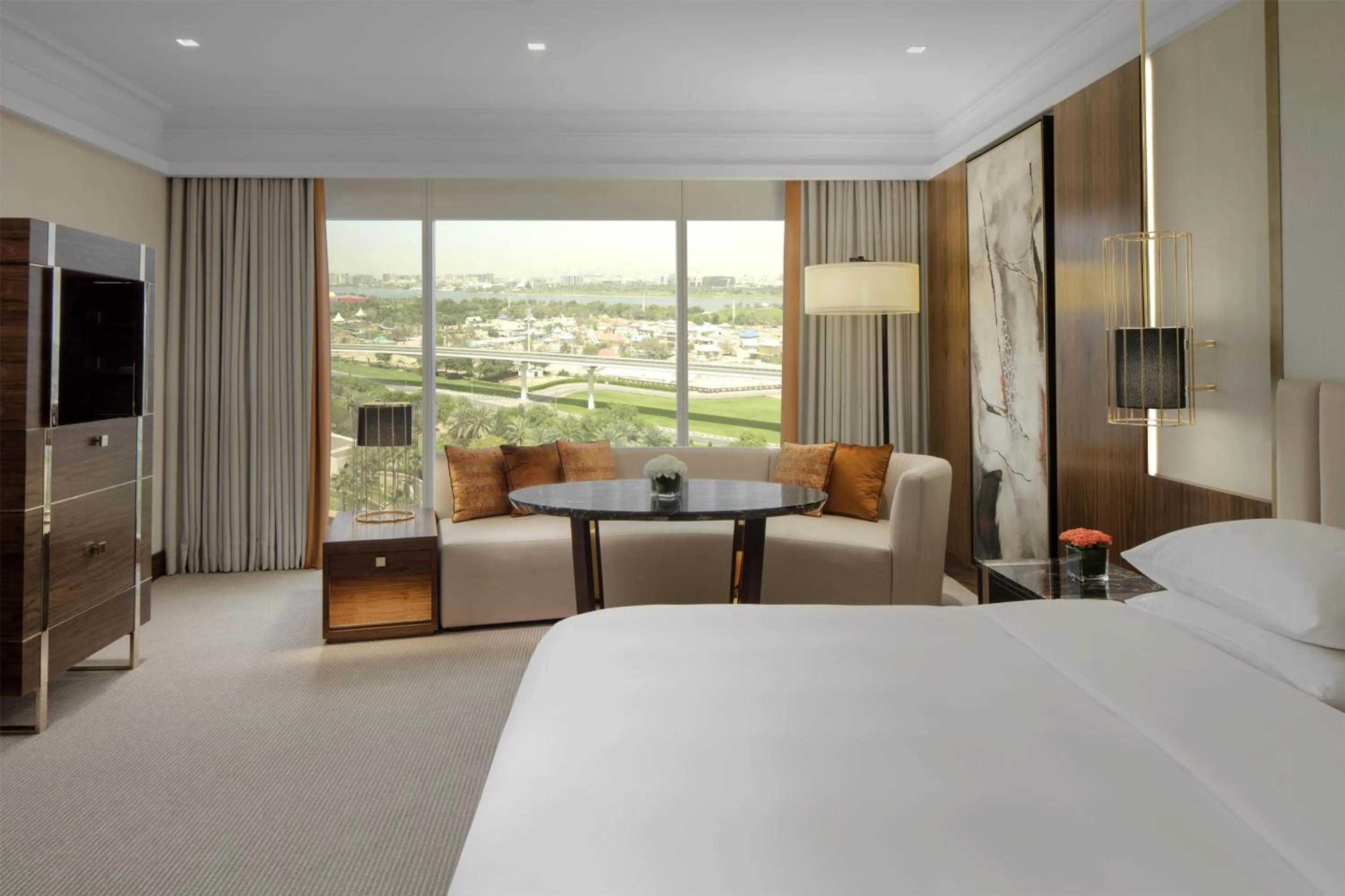 Bedroom, Bed in Grand Hyatt Dubai