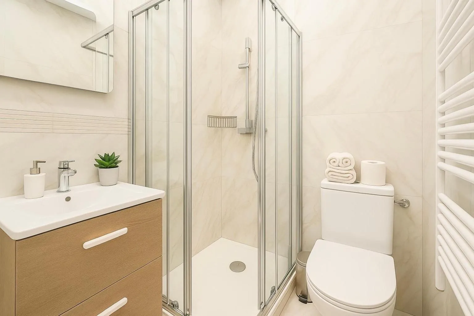 Shower in ARC DE TRIOMPHE-CARNOT Luxury & Design