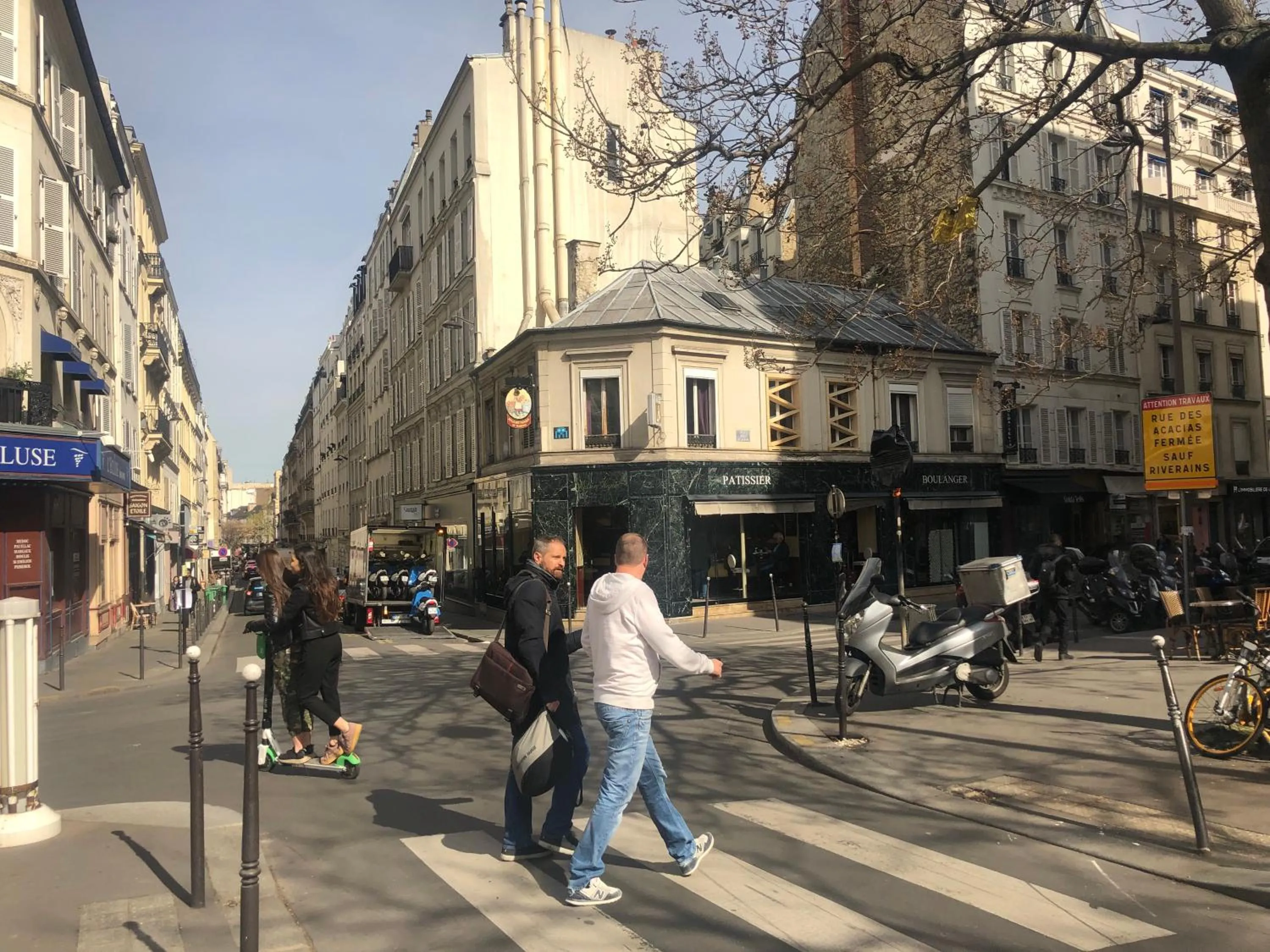 Other in ARC DE TRIOMPHE-CARNOT Luxury & Design