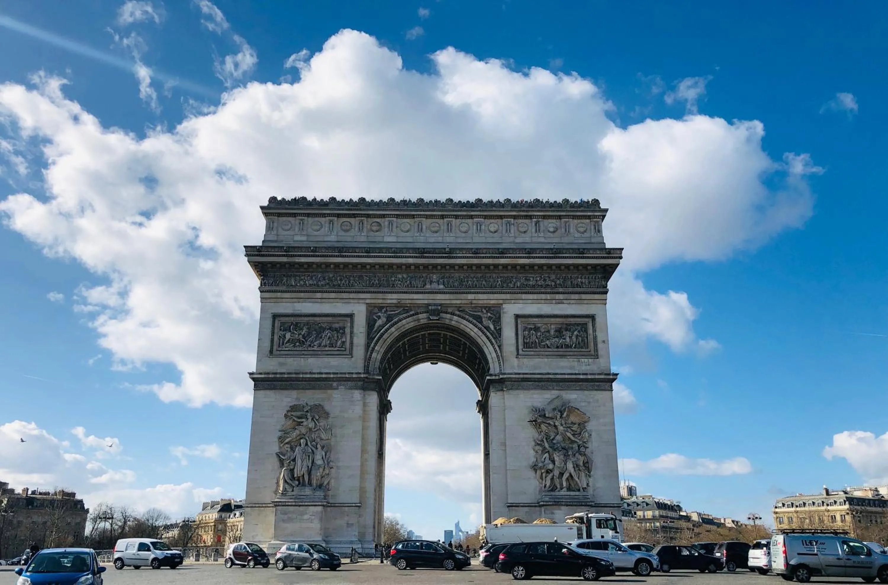 Other in ARC DE TRIOMPHE-CARNOT Luxury & Design