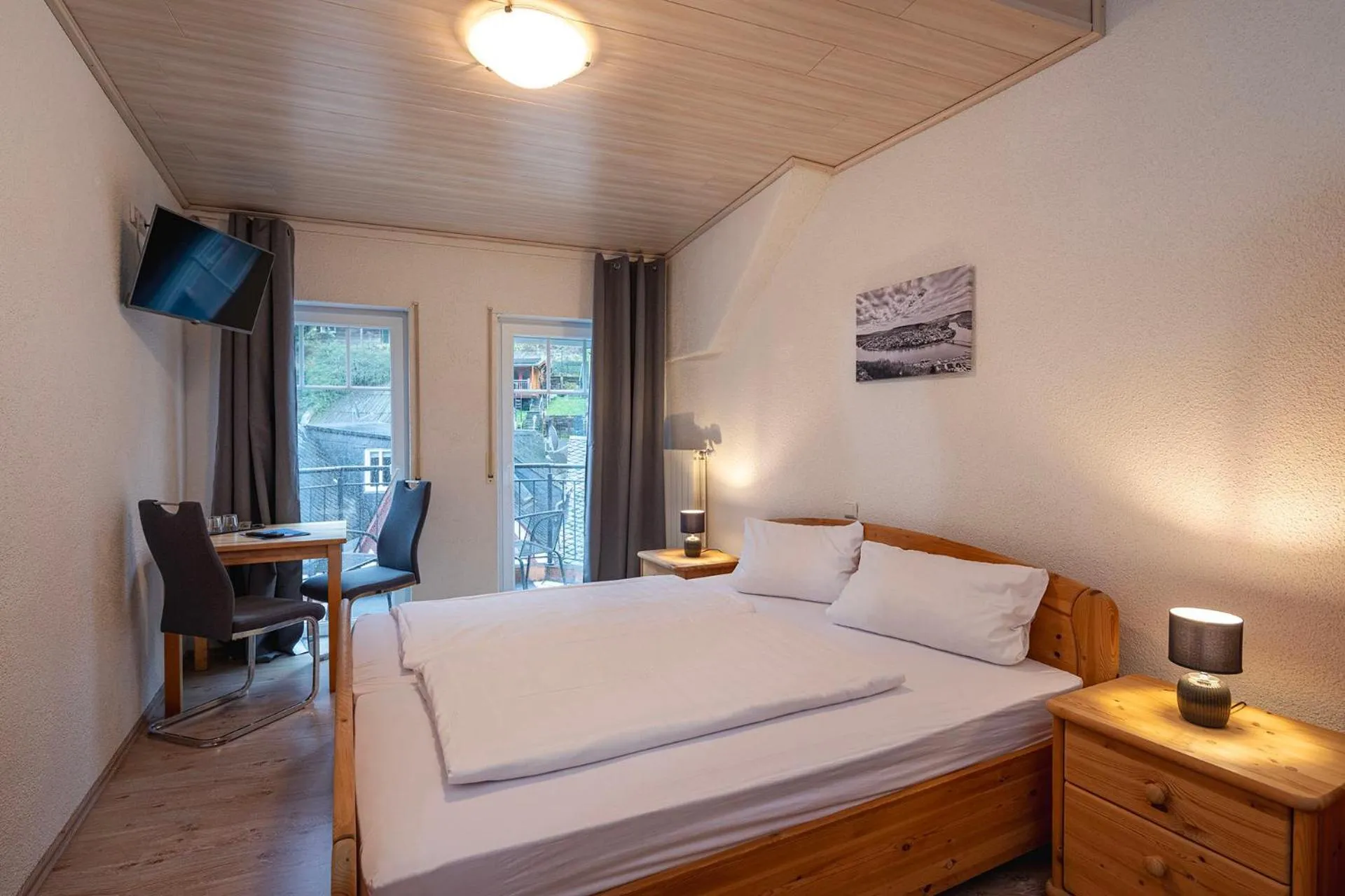 TV and multimedia, Bed in Hotel Ursula