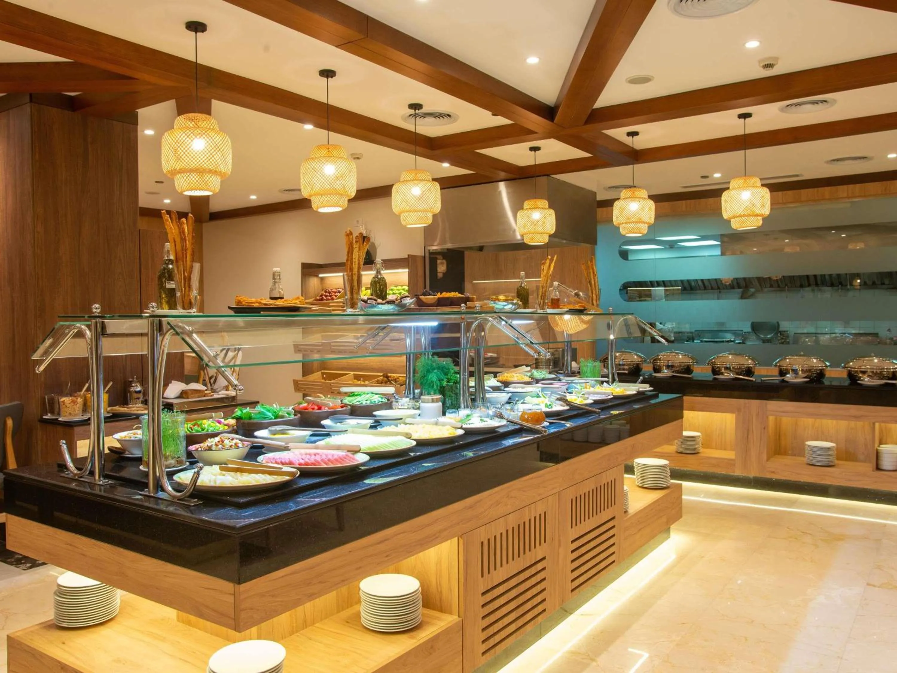 Restaurant/places to eat in Novotel Cairo El Borg