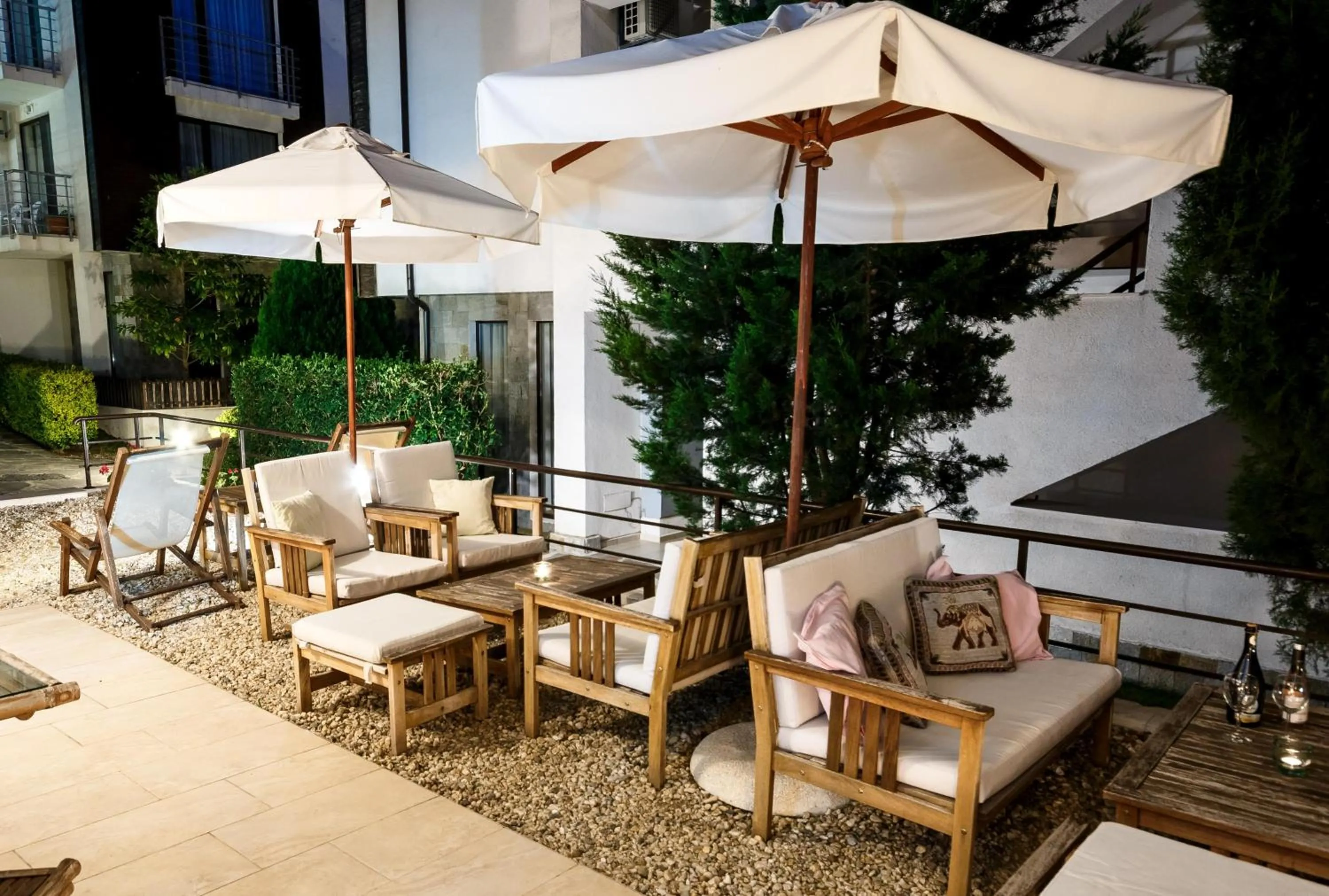 Lounge or bar in New Line Village Apartments