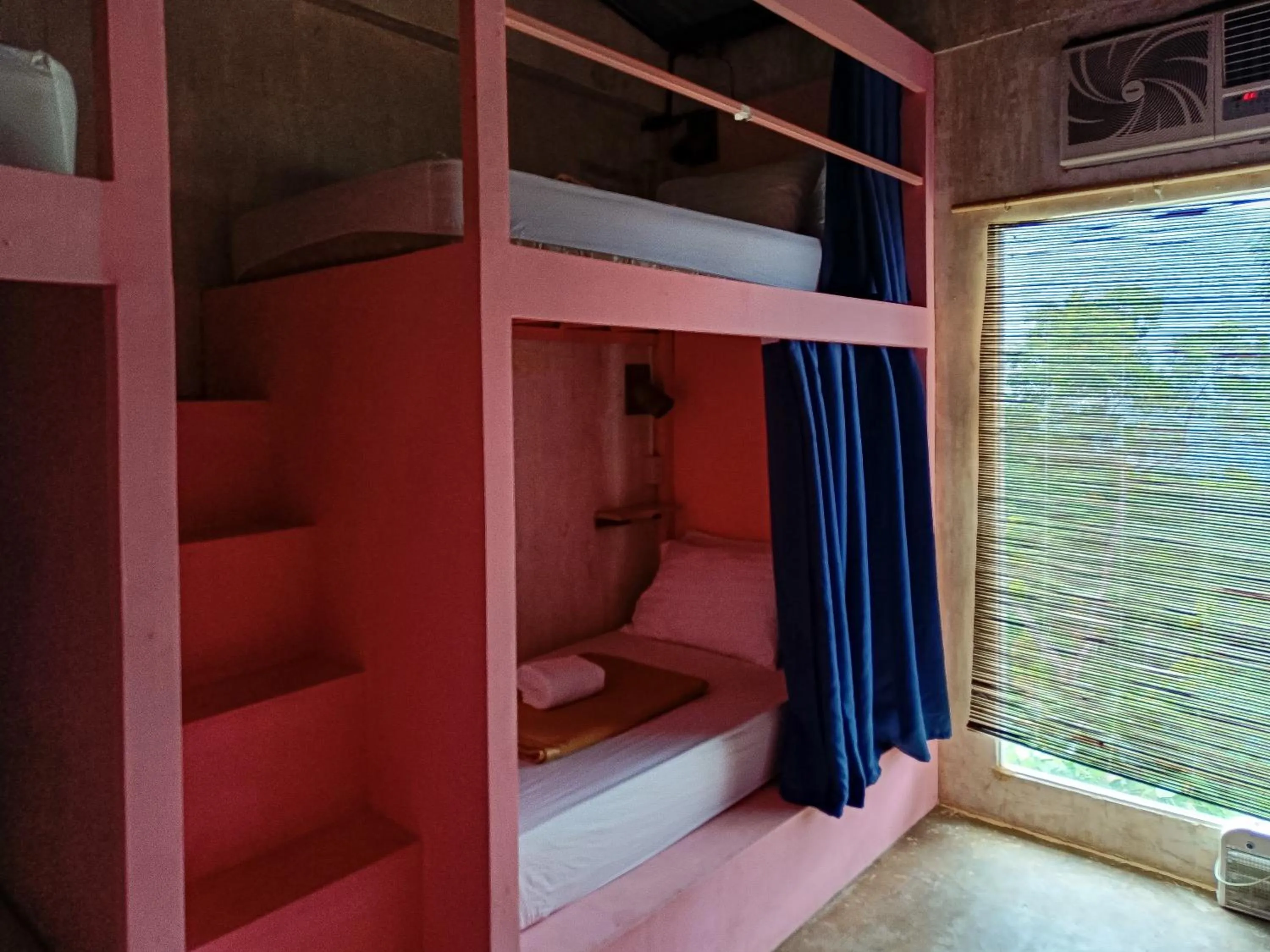 Lexias Hostel and Workspace - El Nido