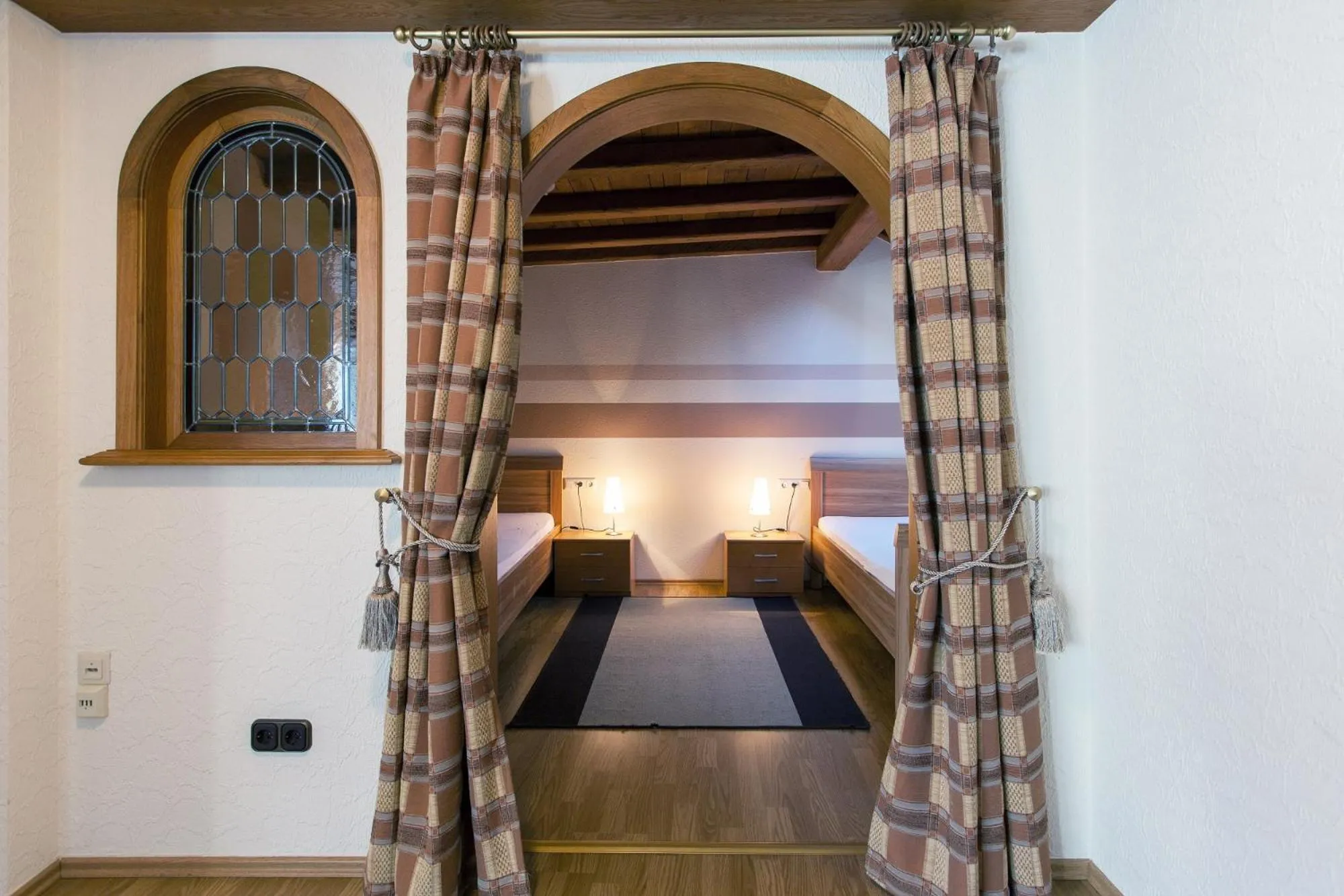 Bedroom, Bed in Hotel & Restaurant Krone