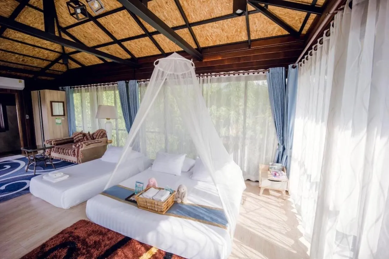 Bed in Nannirun Resort