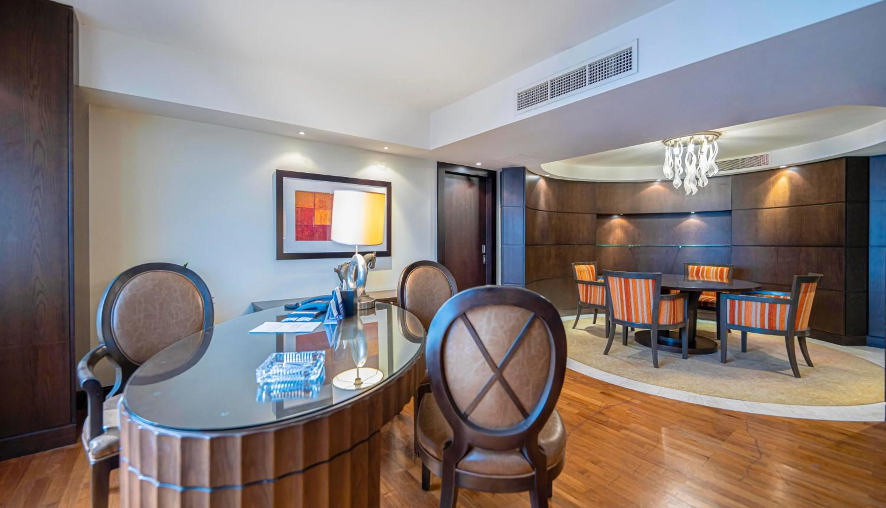 Dining area in Hyatt Regency Dubai - Corniche