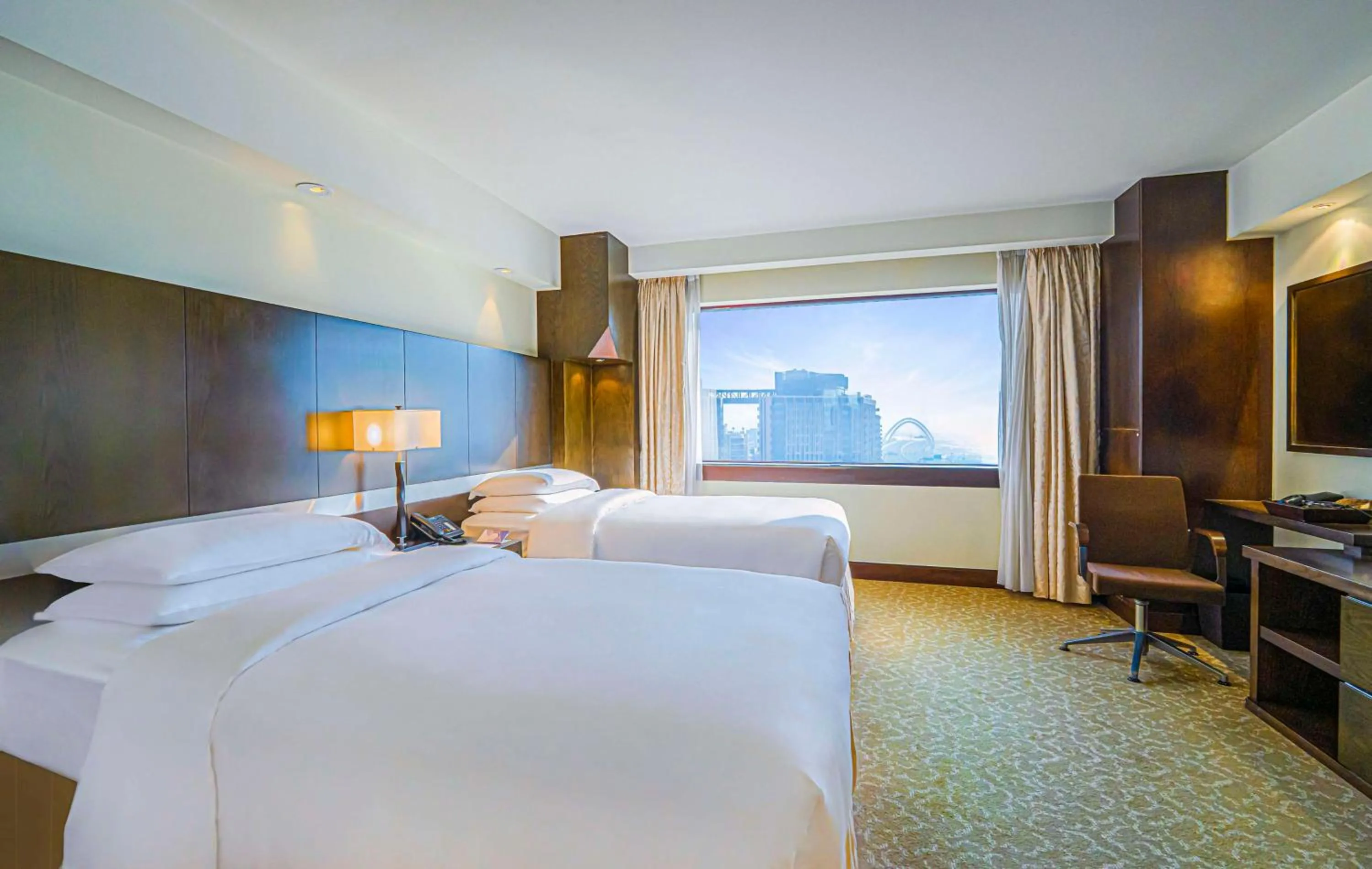 Bedroom, Bed in Hyatt Regency Dubai - Corniche